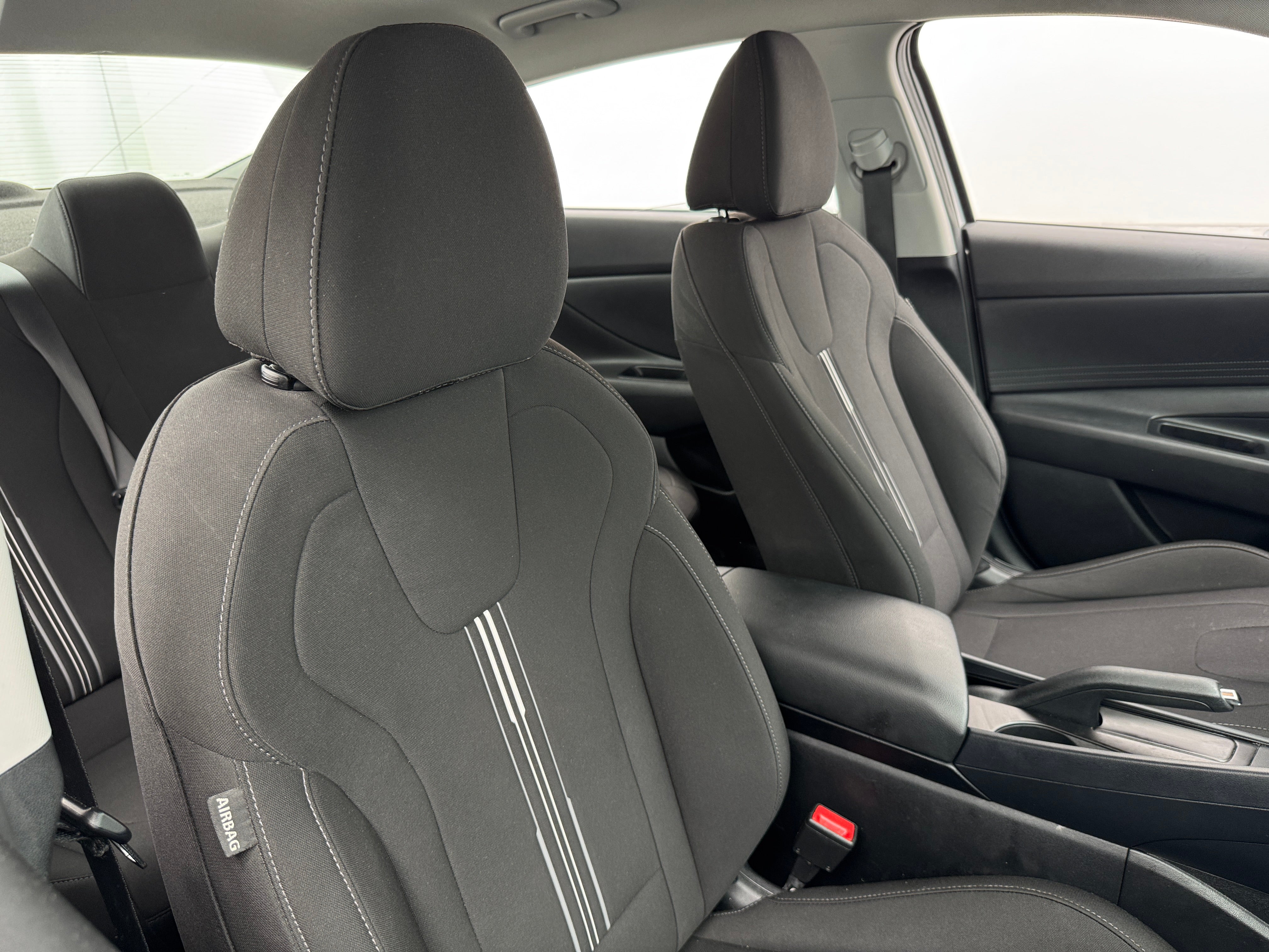 2023 Hyundai Elantra SEL 2