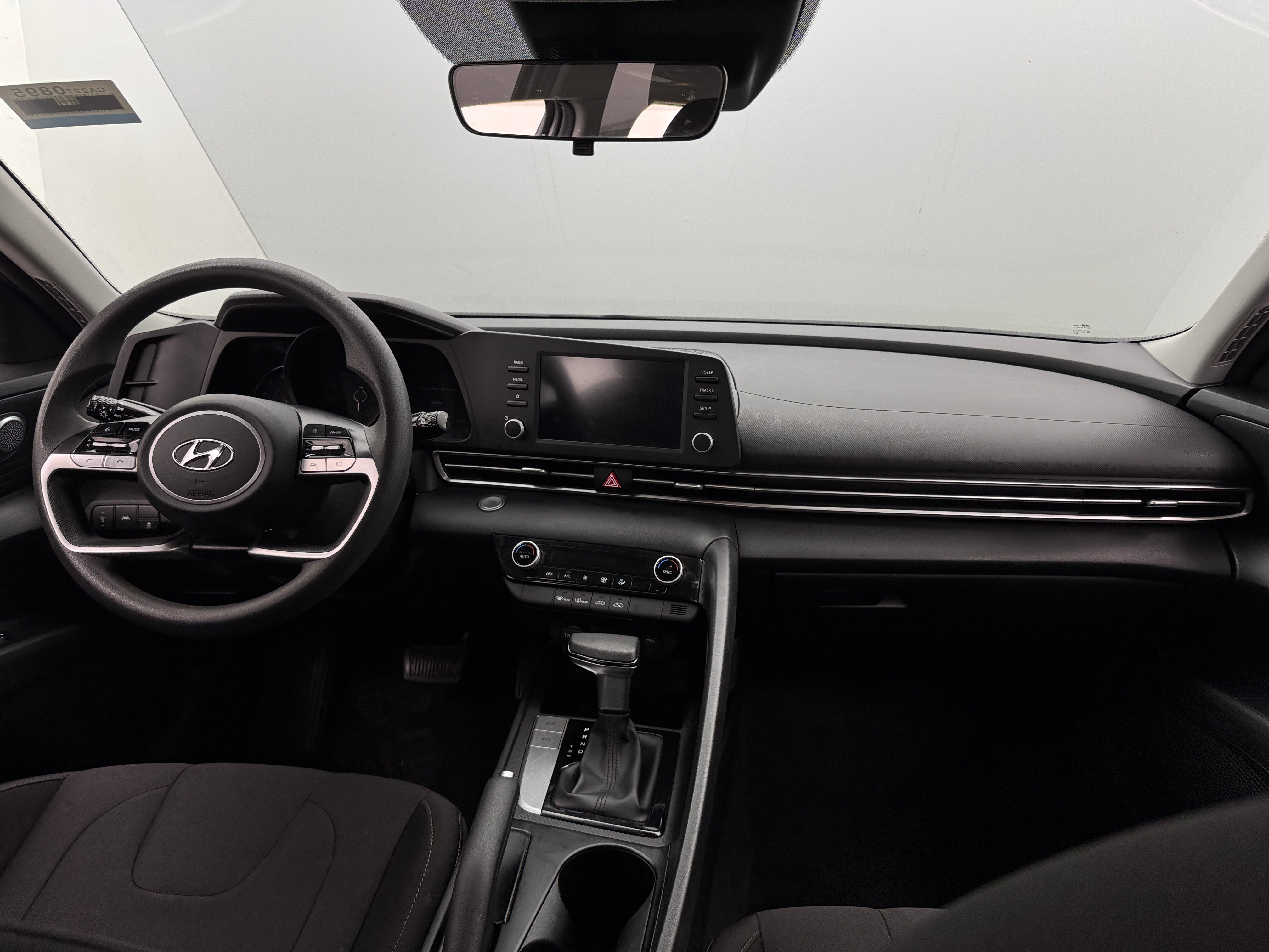 2023 Hyundai Elantra SEL 3