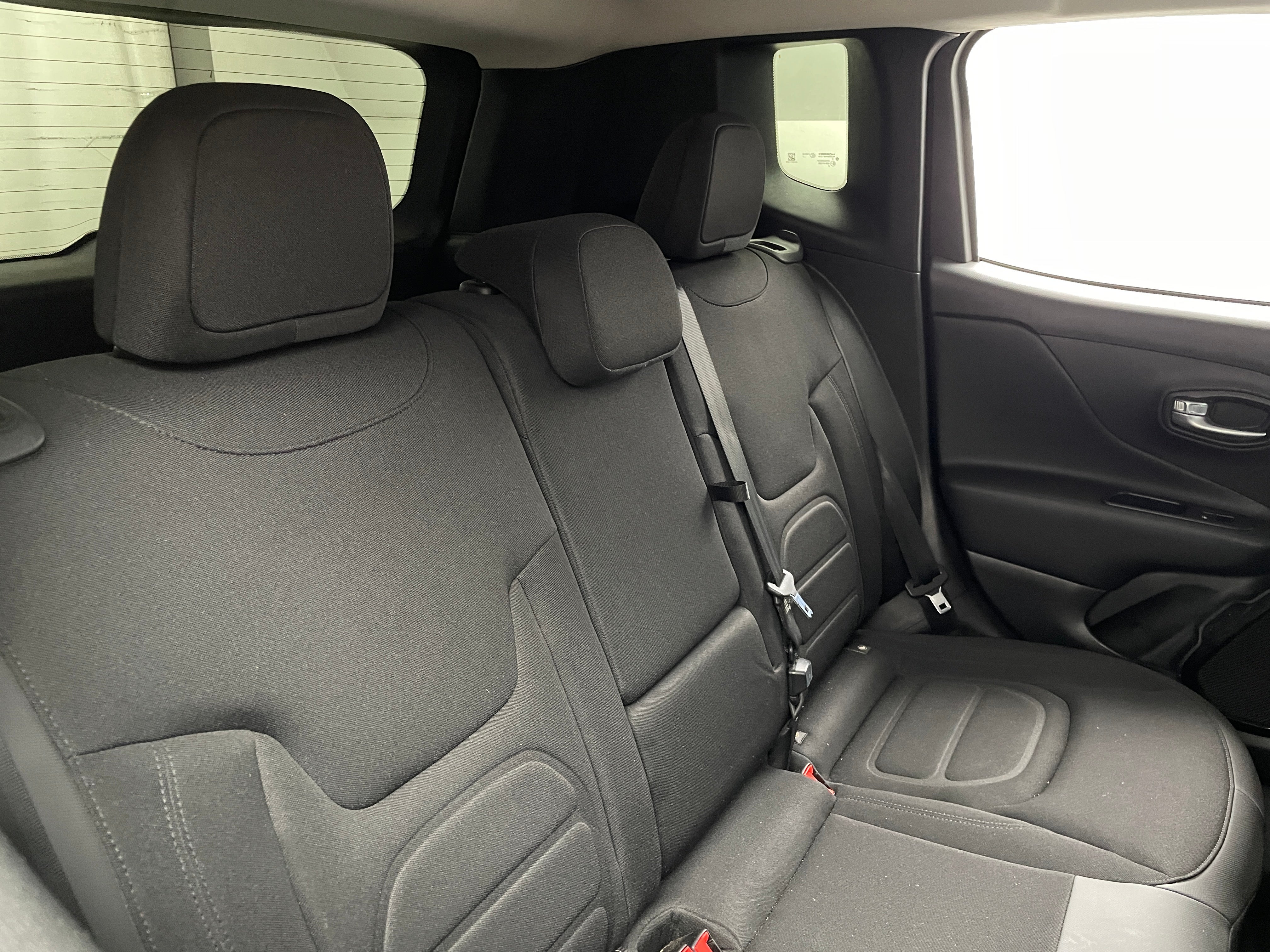 2017 Jeep Renegade Altitude 6