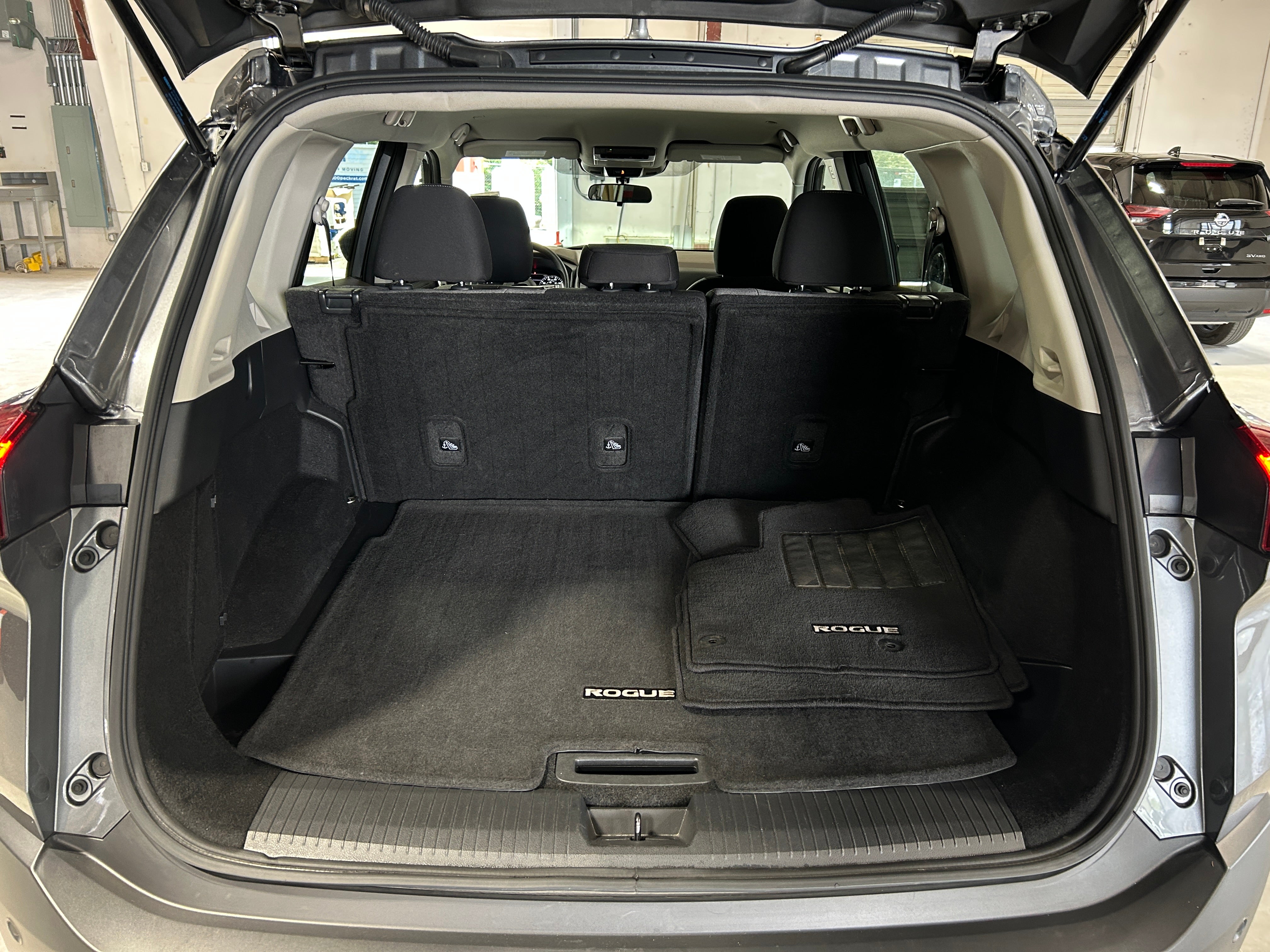 2023 Nissan Rogue SV 7