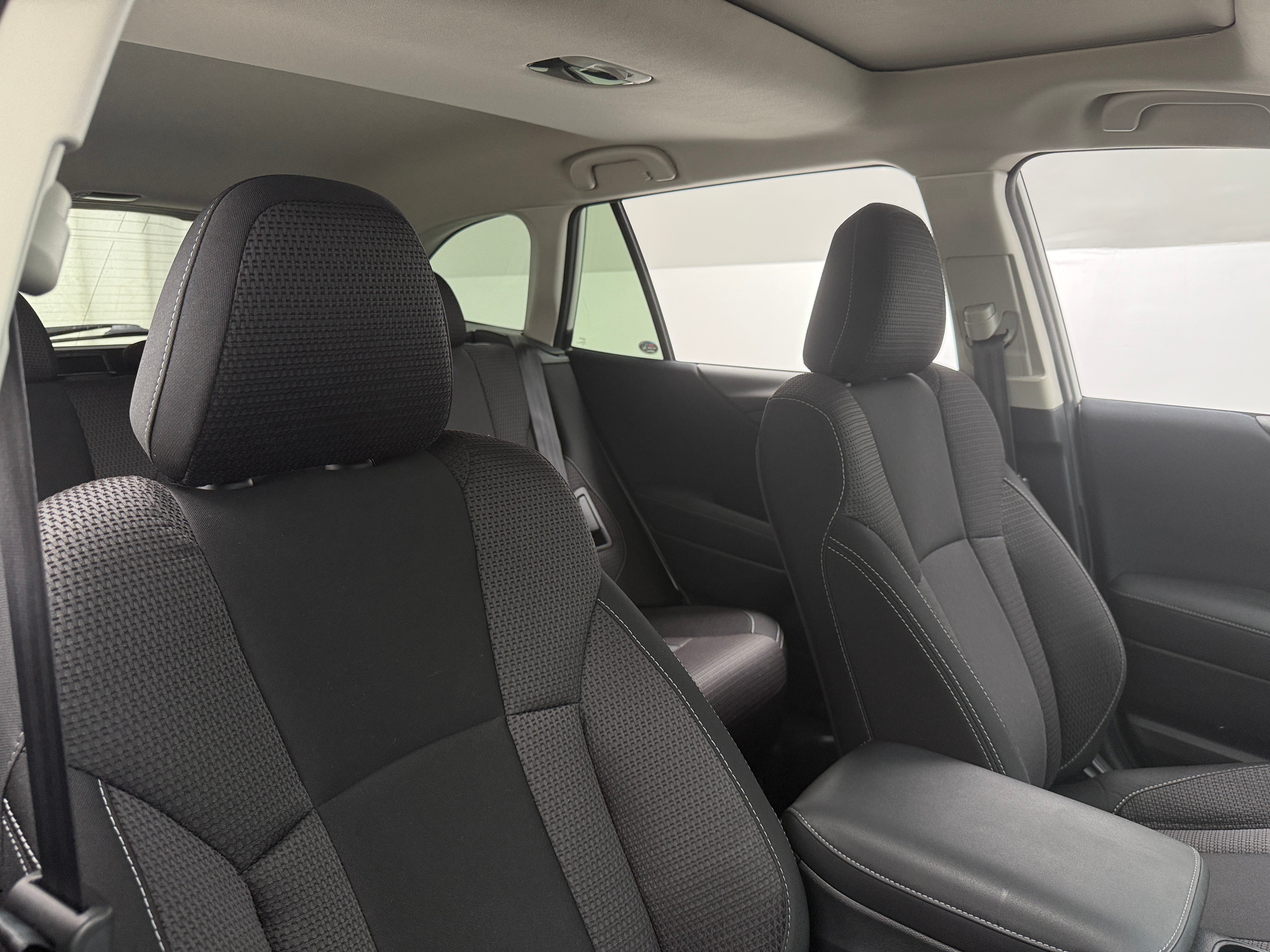 2022 Subaru Outback Premium 2