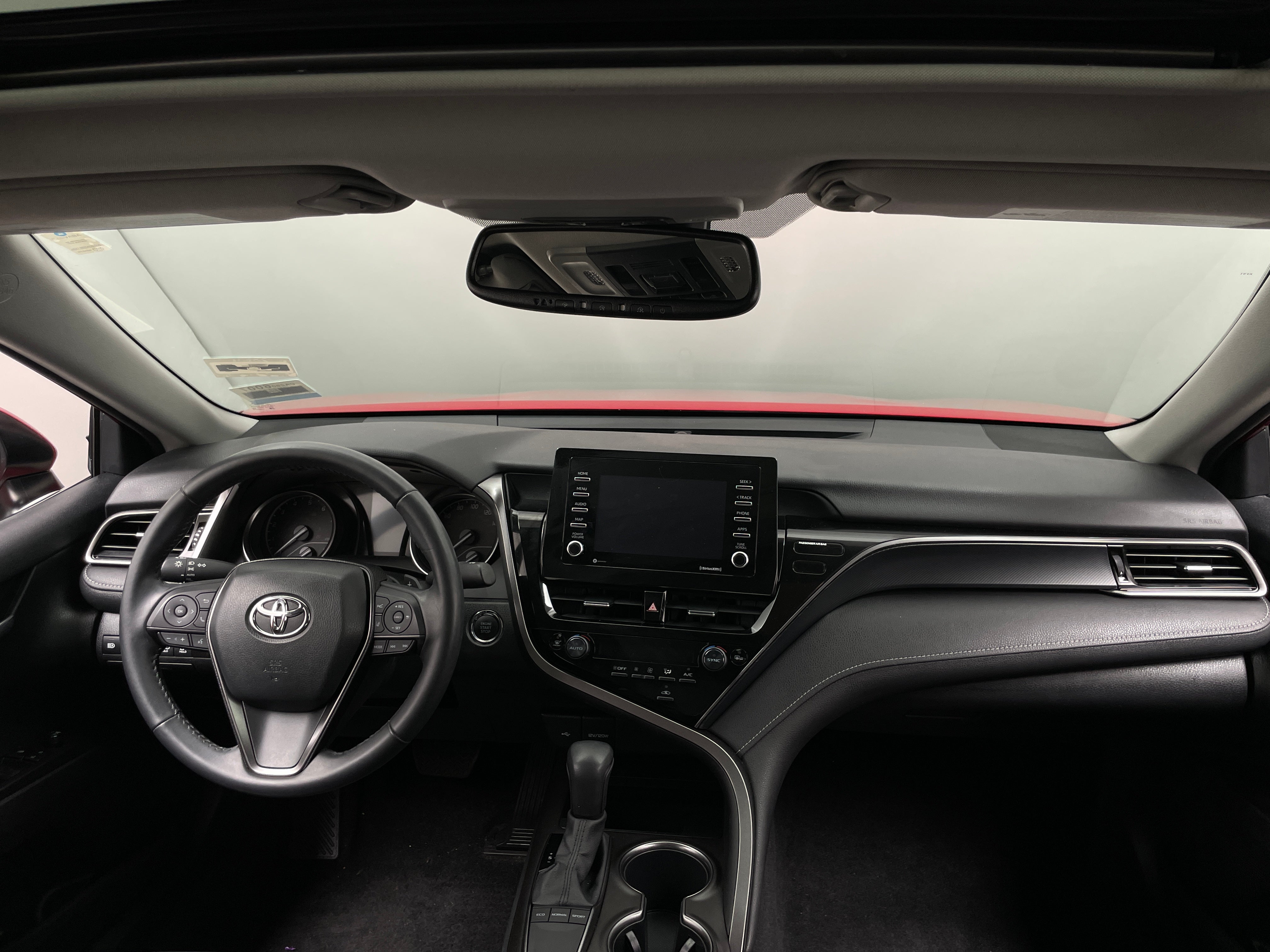 2022 Toyota Camry SE 2