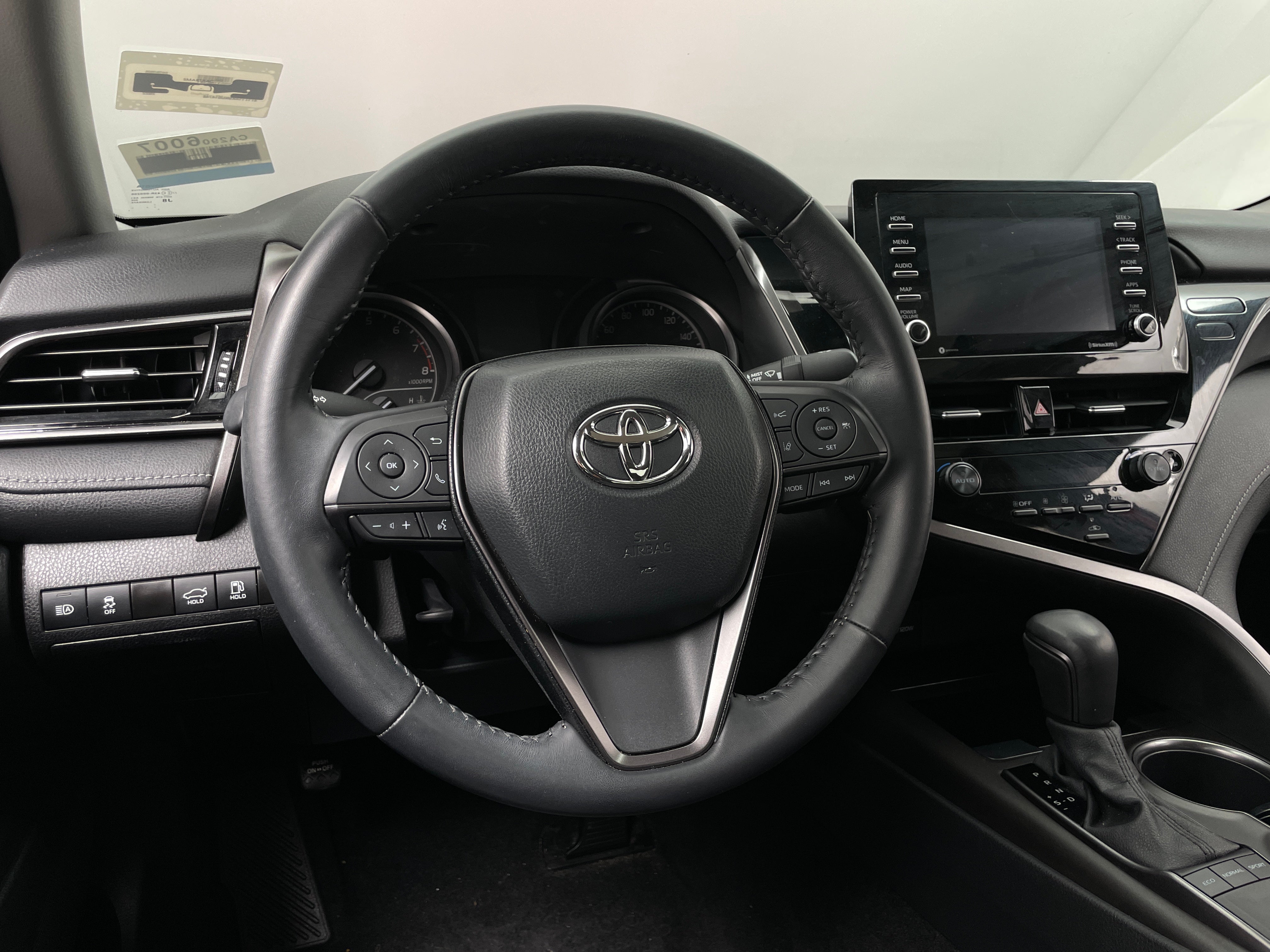 2022 Toyota Camry SE 4