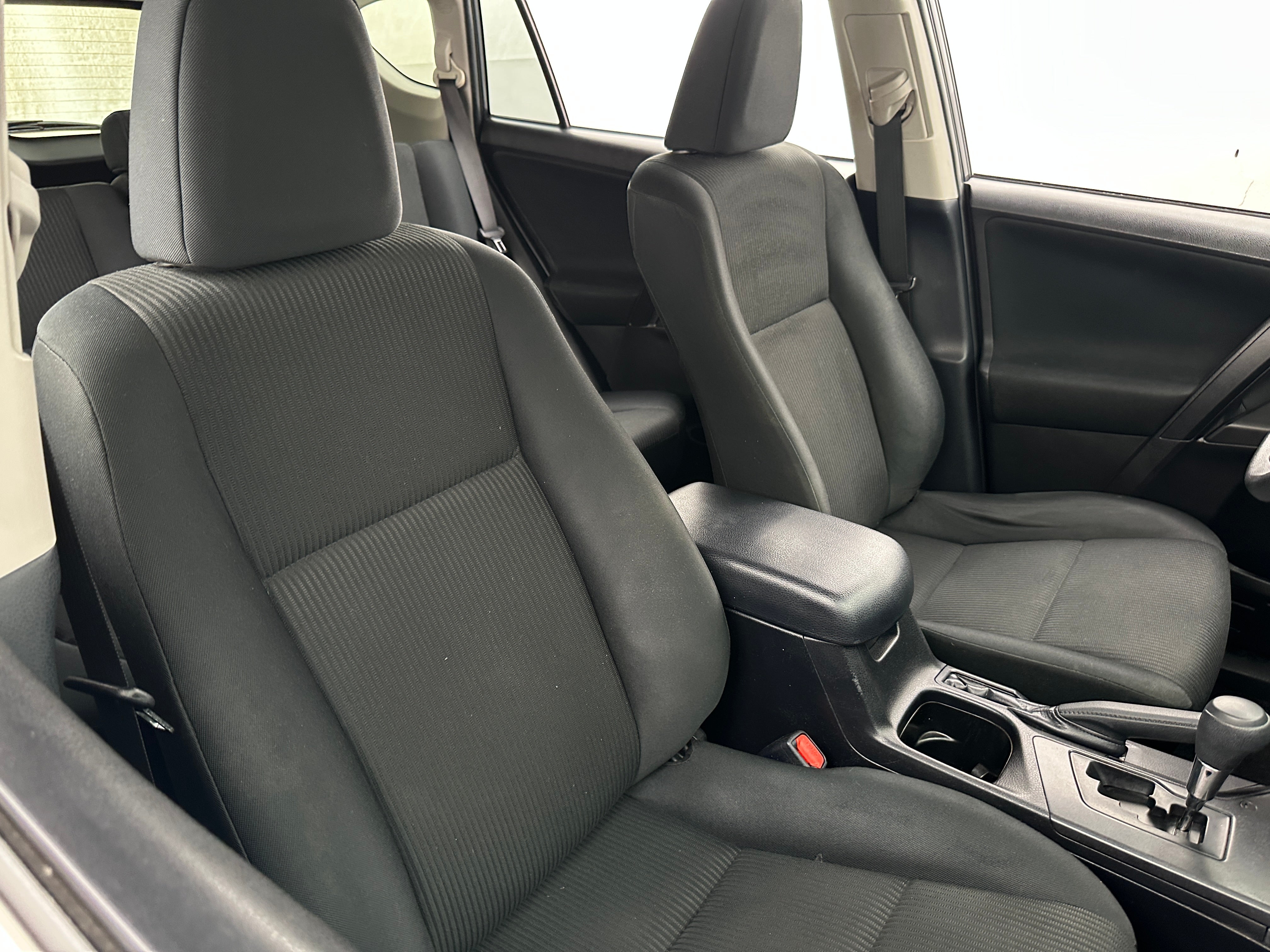 2018 Toyota RAV4 LE 2