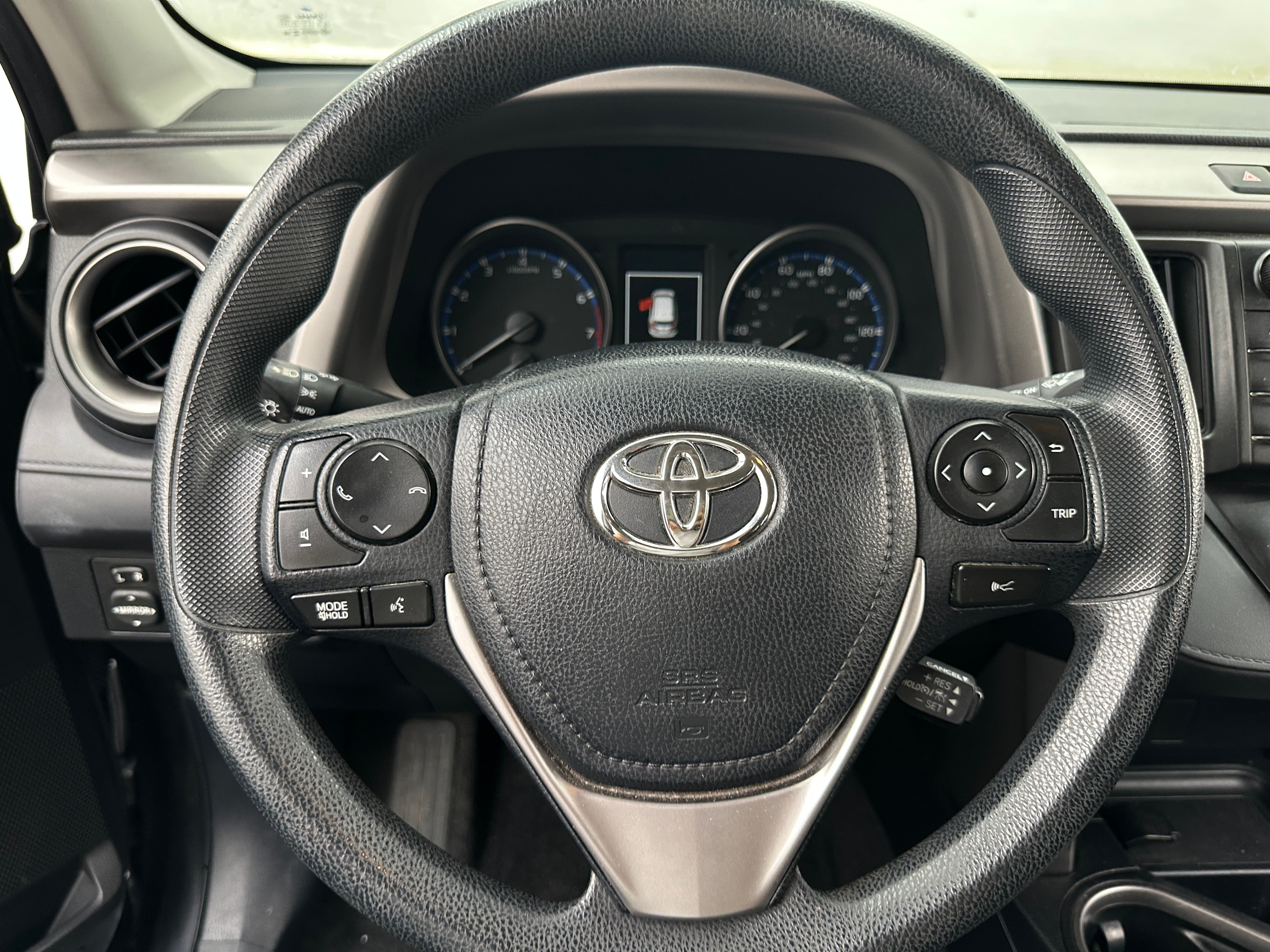2018 Toyota RAV4 LE 5