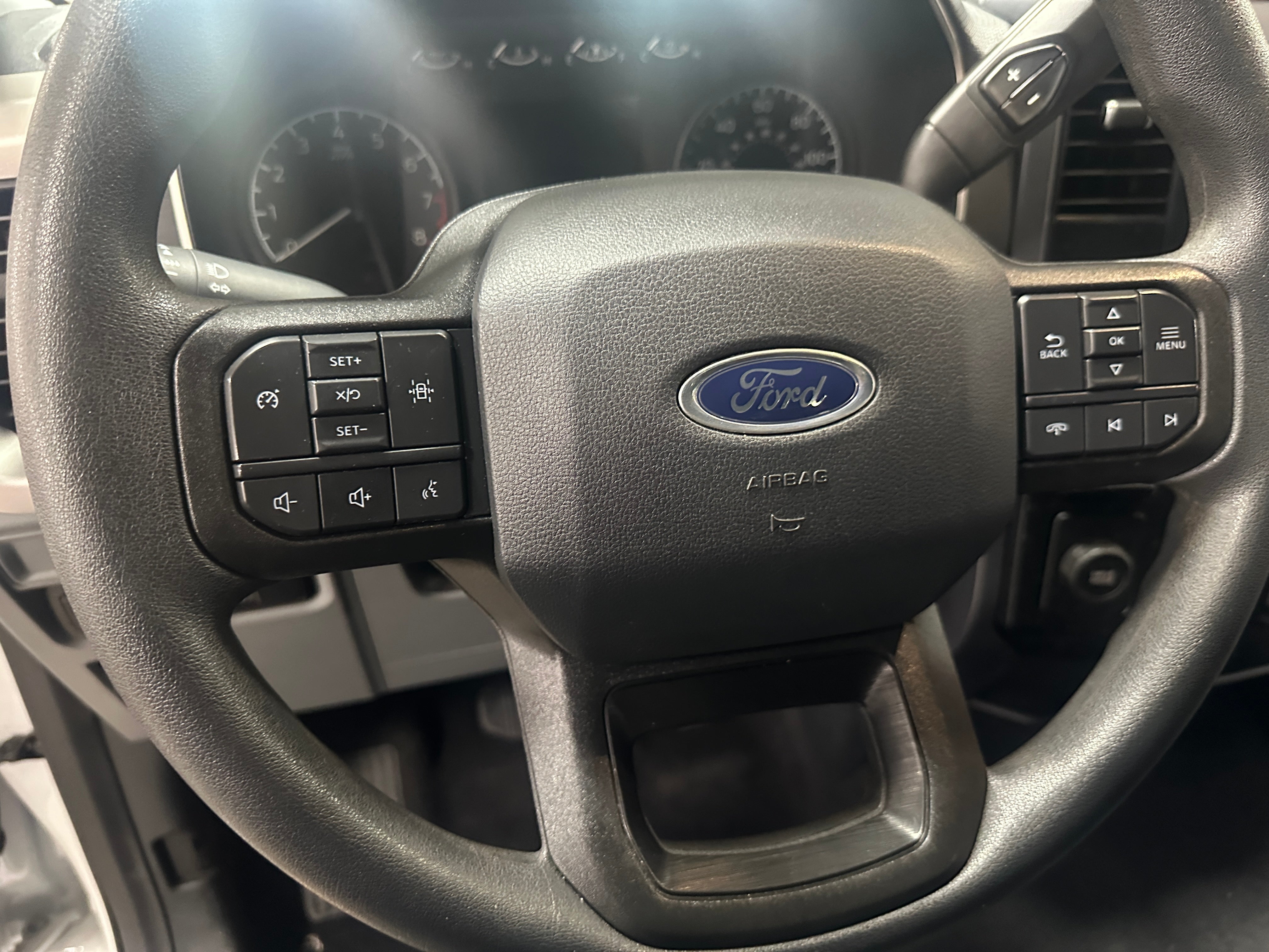 2023 Ford Econoline E-150 5