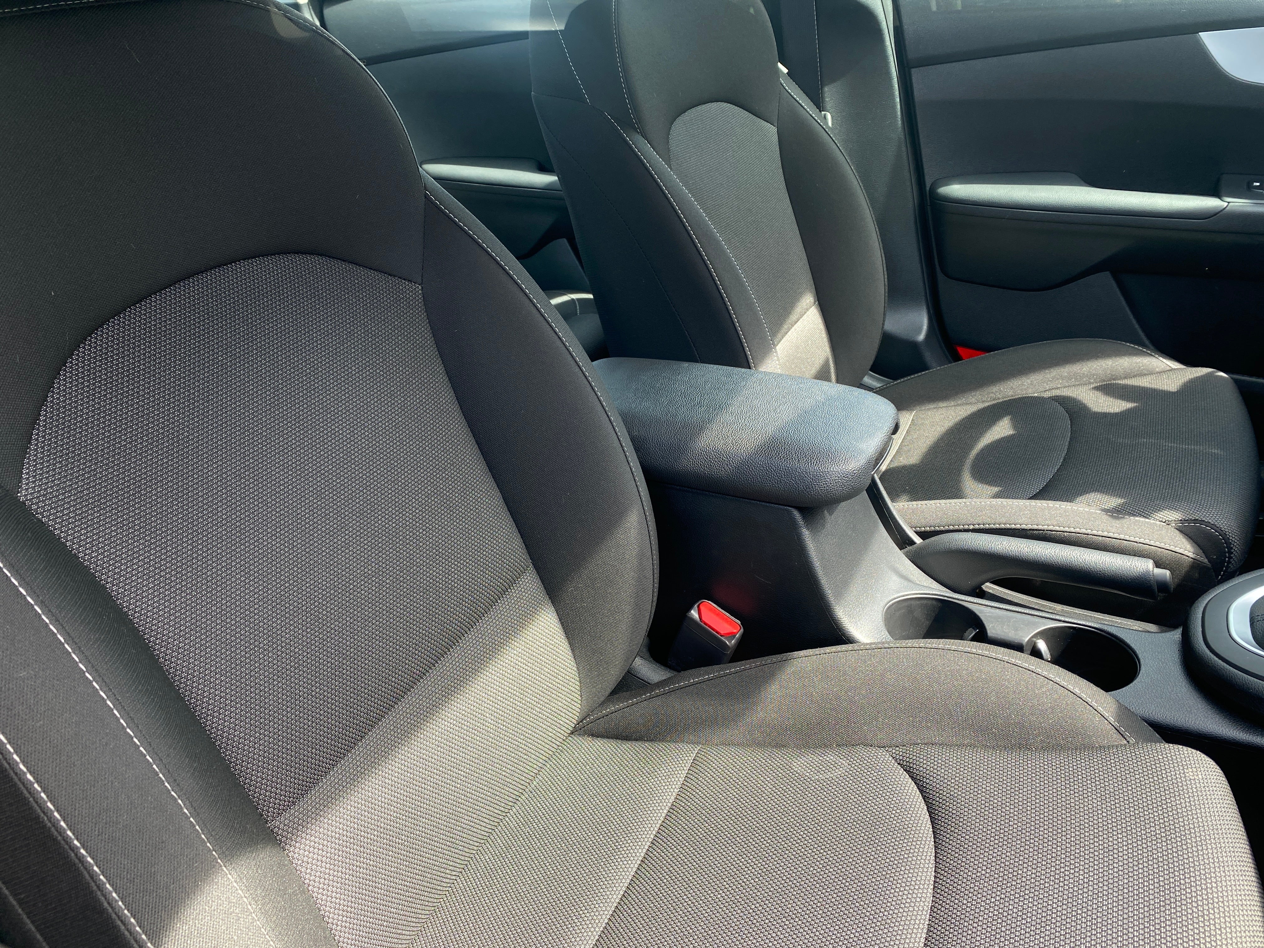2024 Kia Forte LXS 2