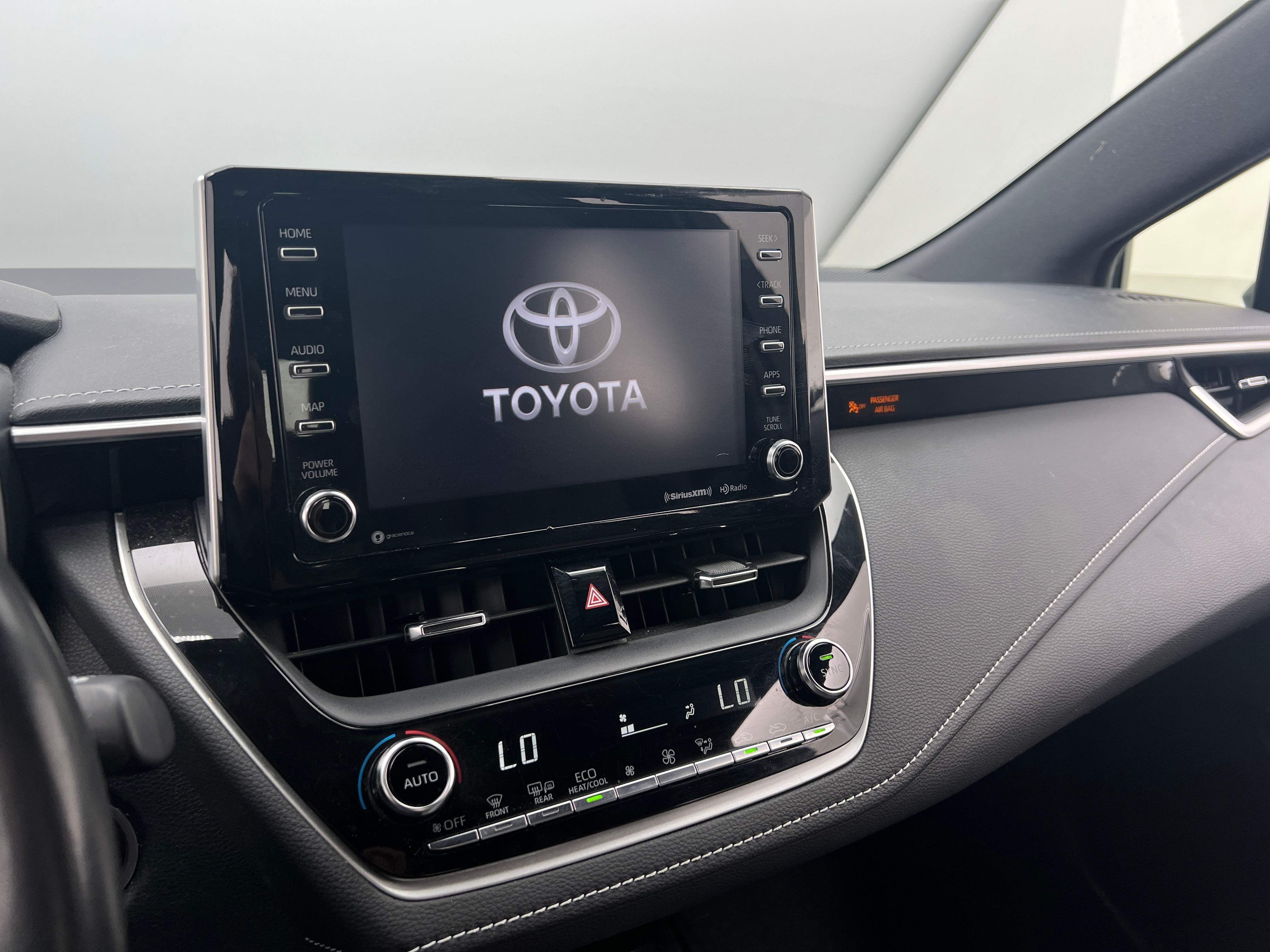 2020 Toyota Corolla XSE 3