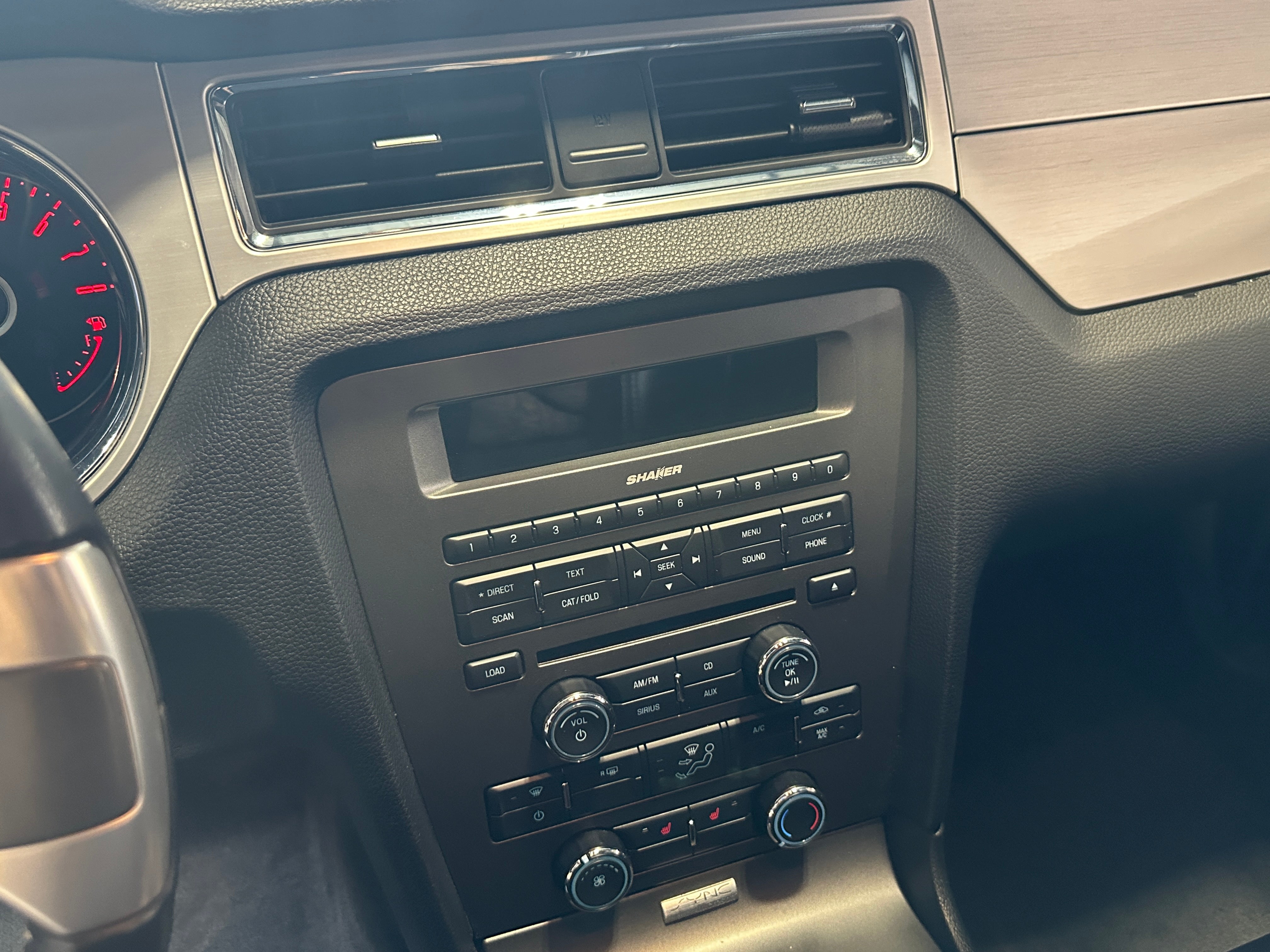 2014 Ford Mustang GT Premium 2
