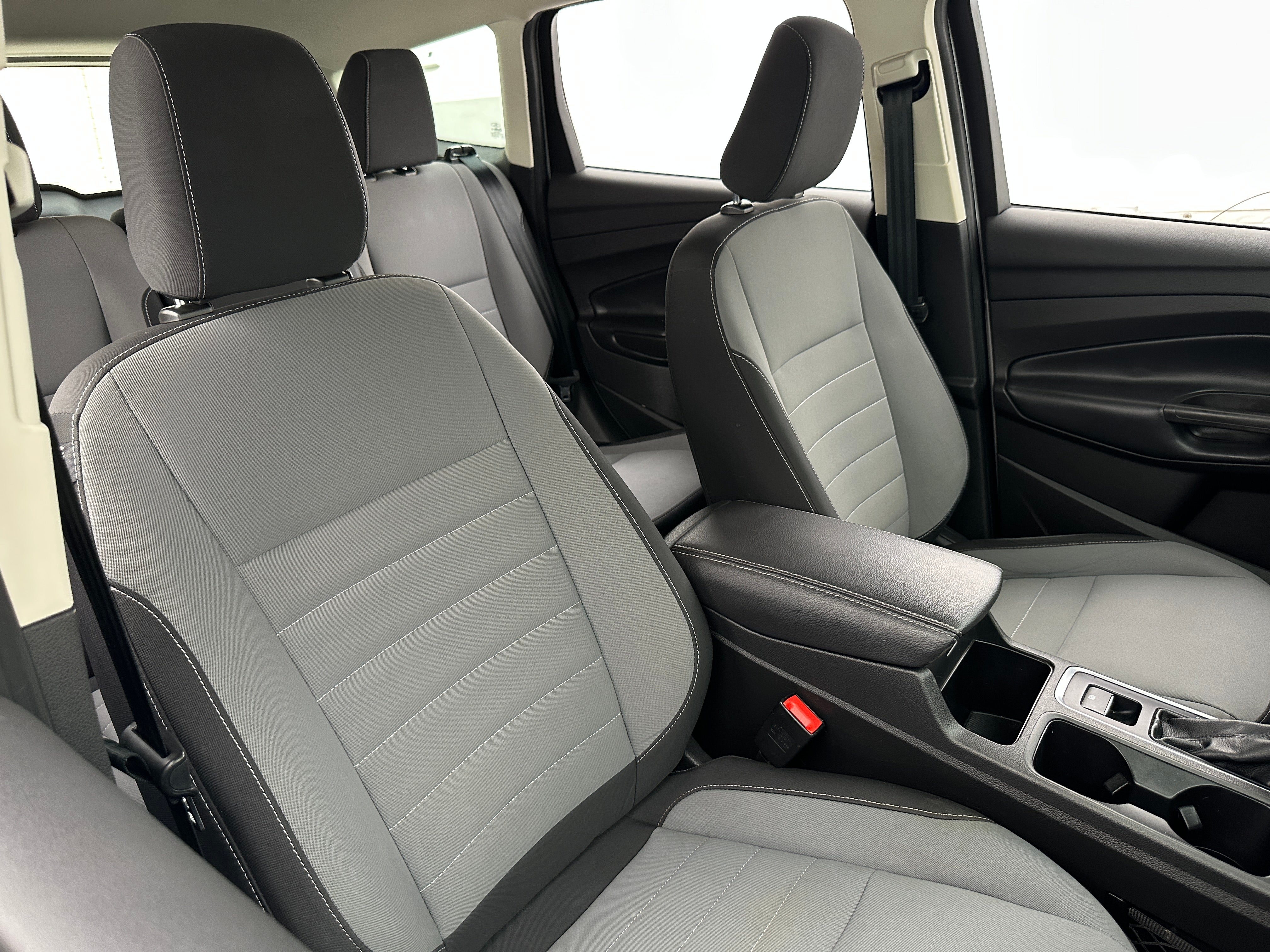 2019 Ford Escape S 2