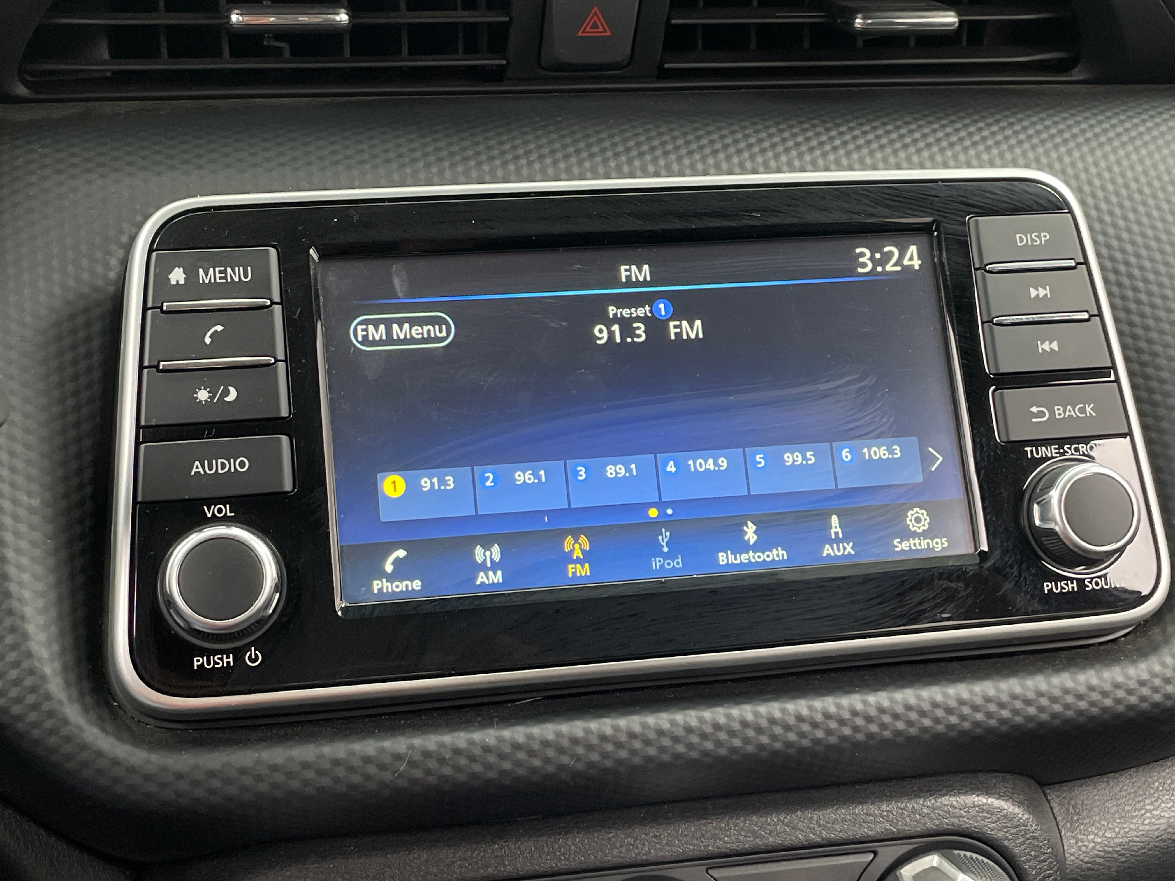 2024 Nissan Kicks S 4