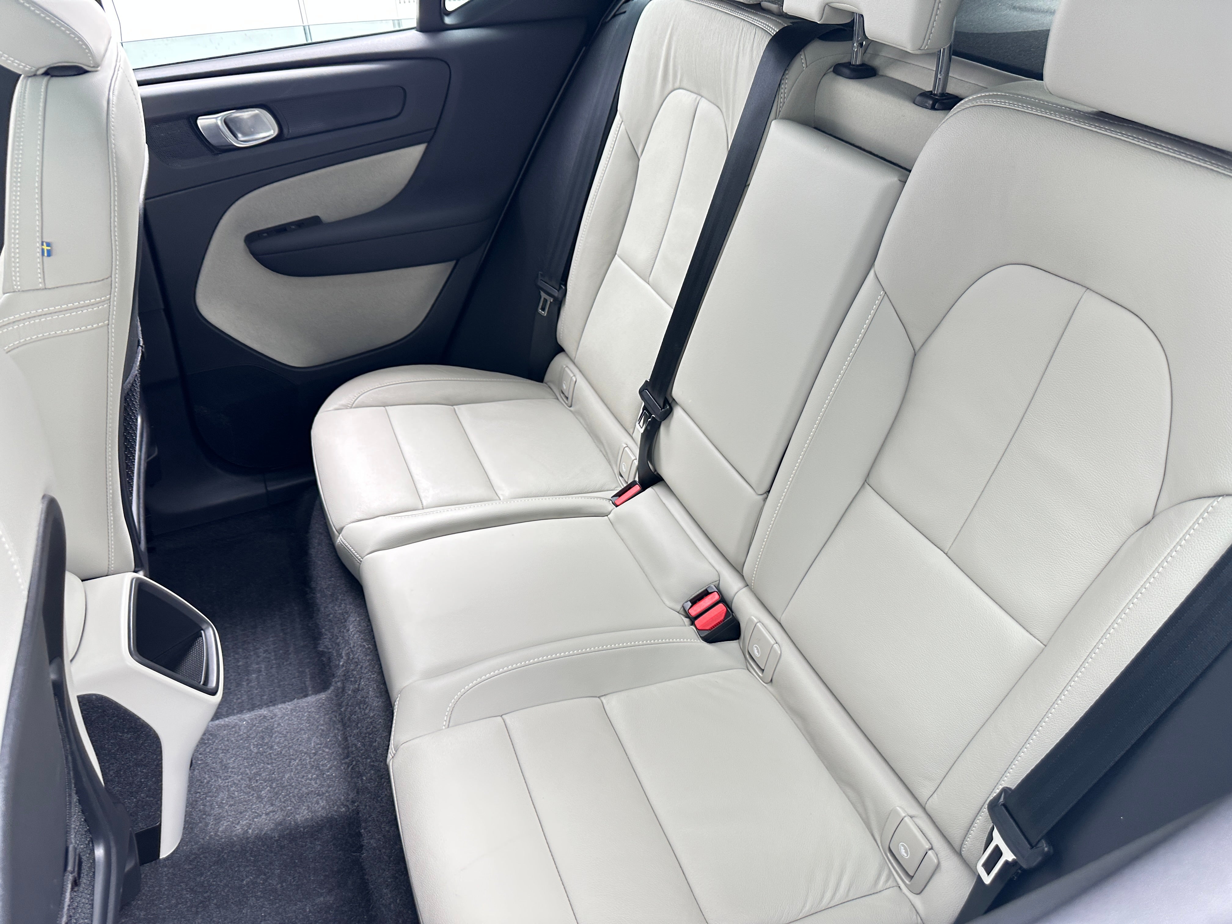 2022 Volvo XC40 T5 Momentum 5