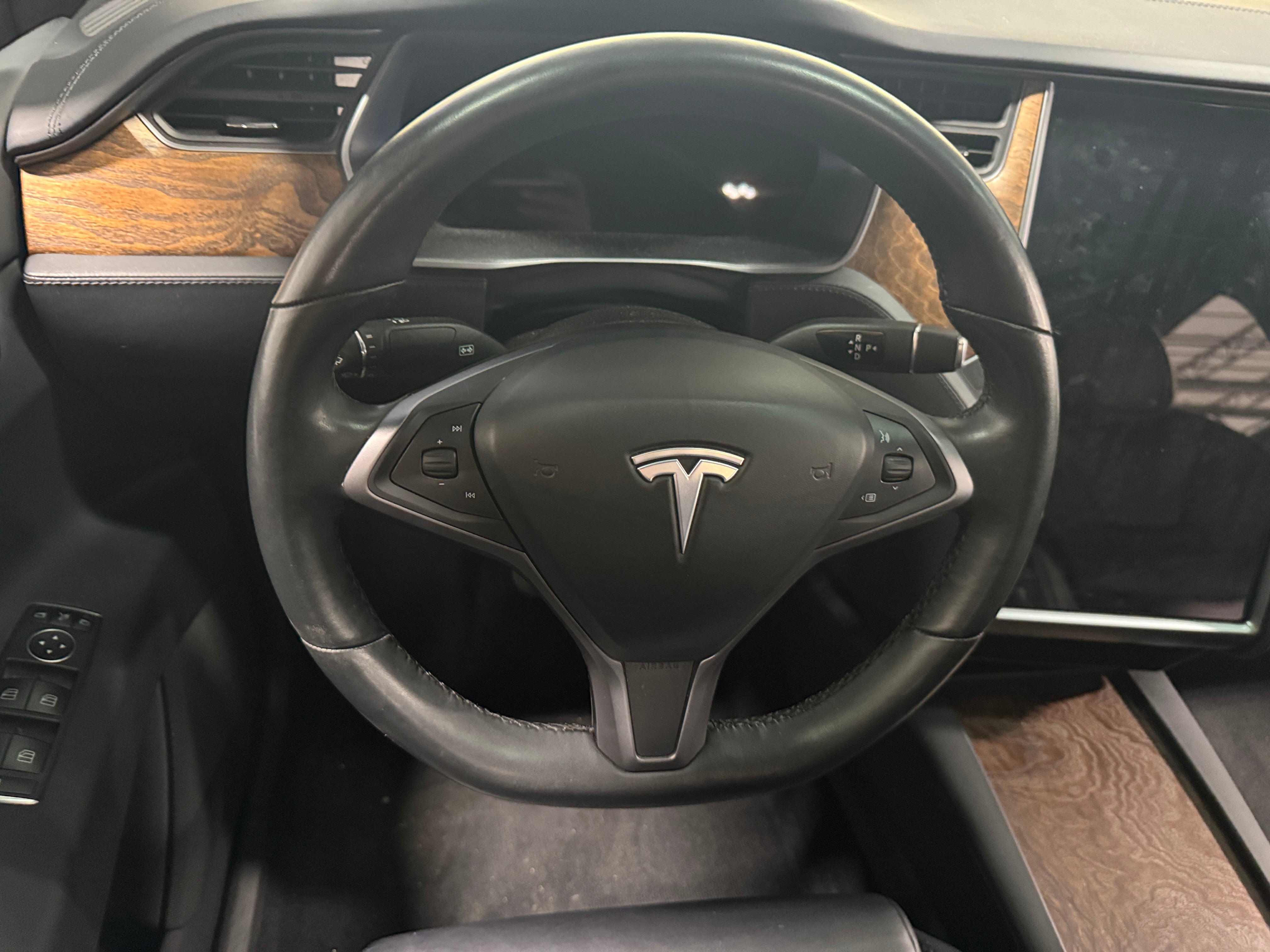 2020 Tesla Model X Long Range 4