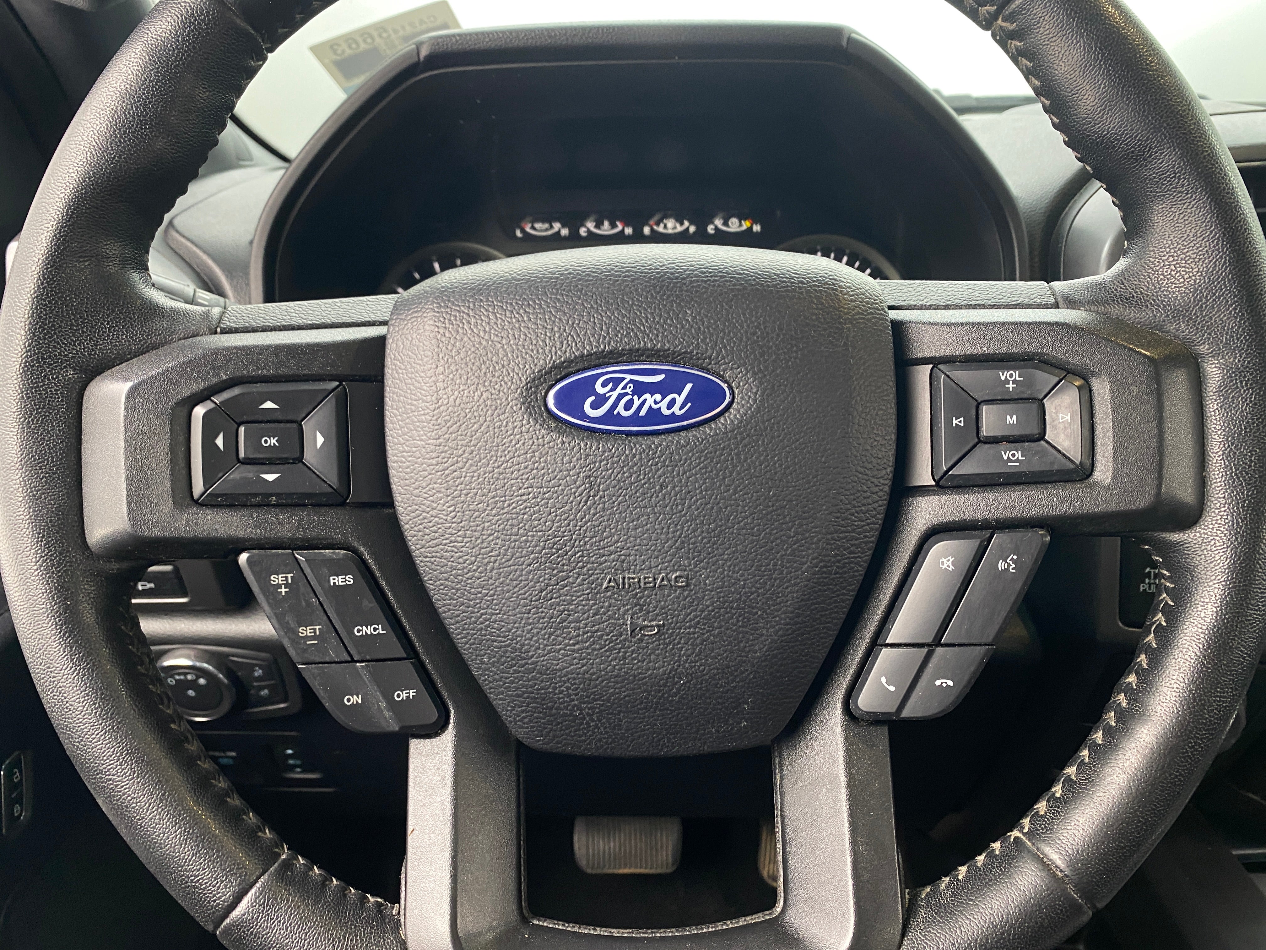 2020 Ford Econoline E-150 5