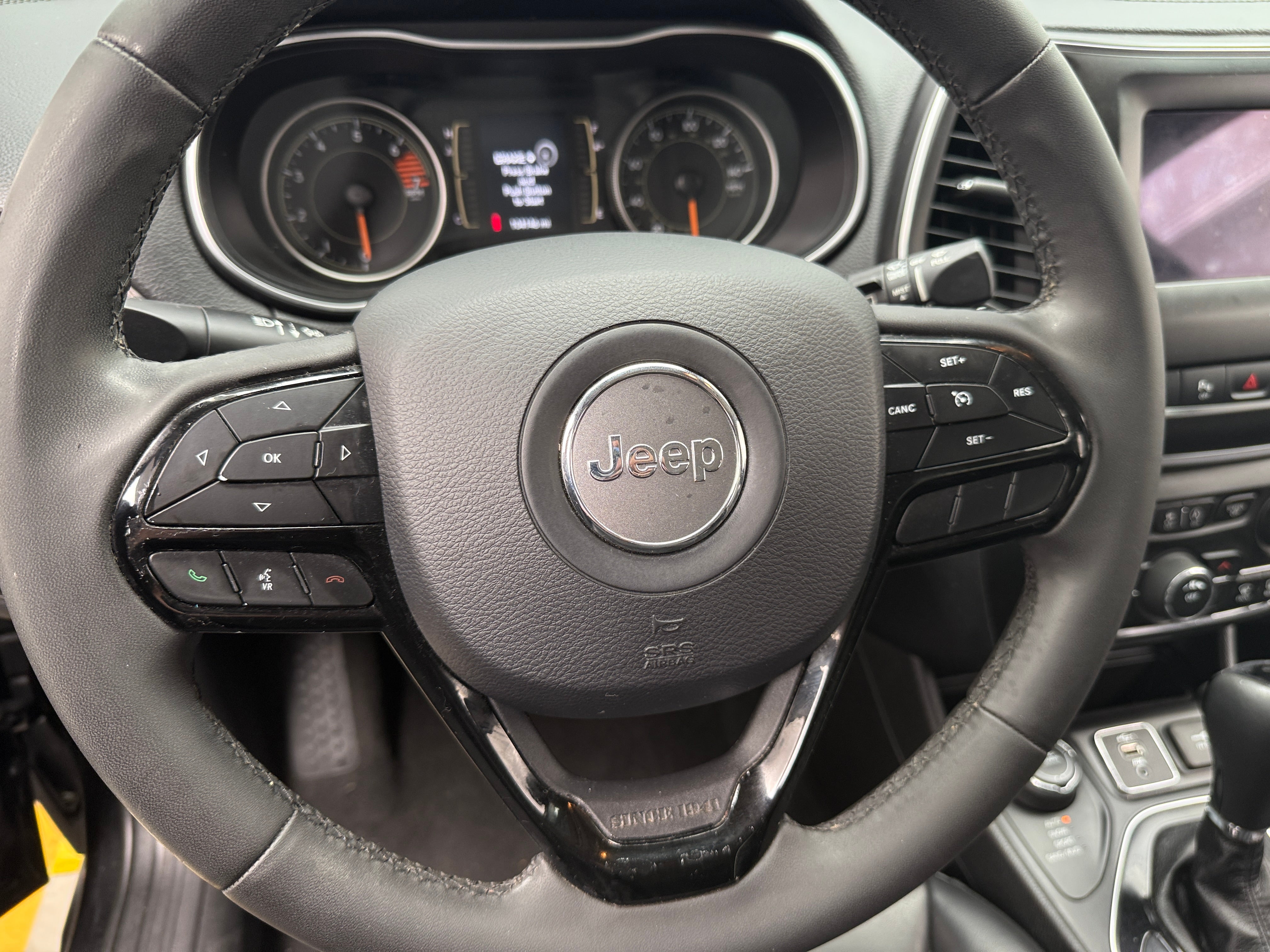 2020 Jeep Cherokee Altitude 5
