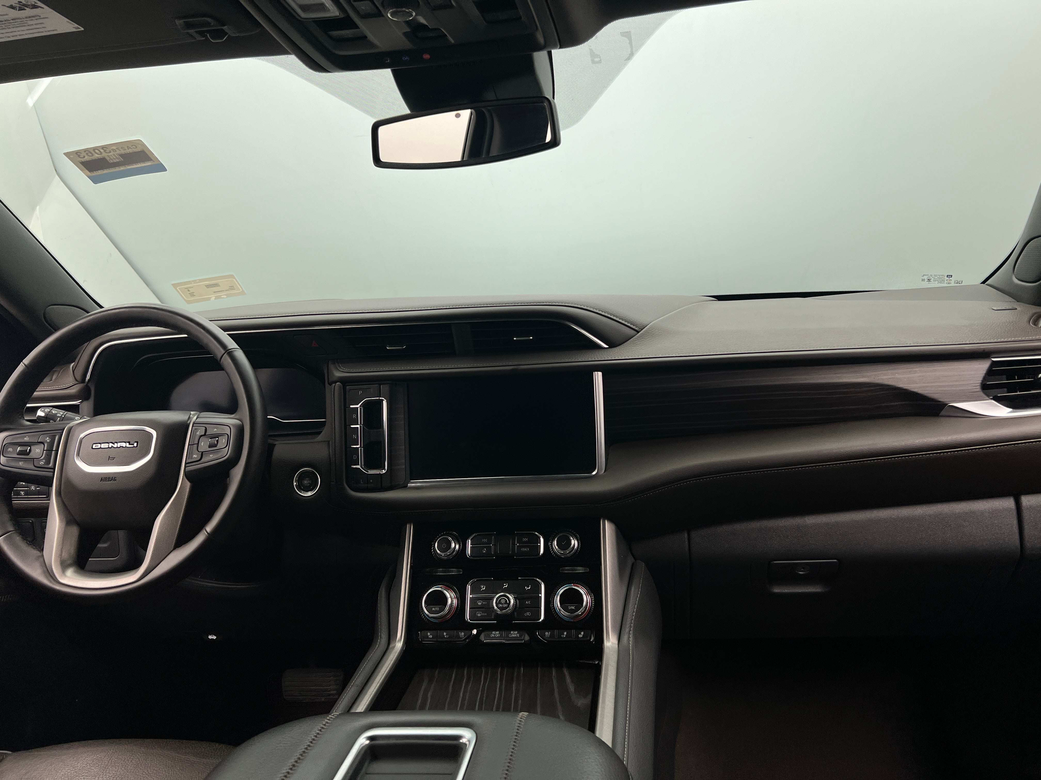 2023 GMC Yukon Denali 2