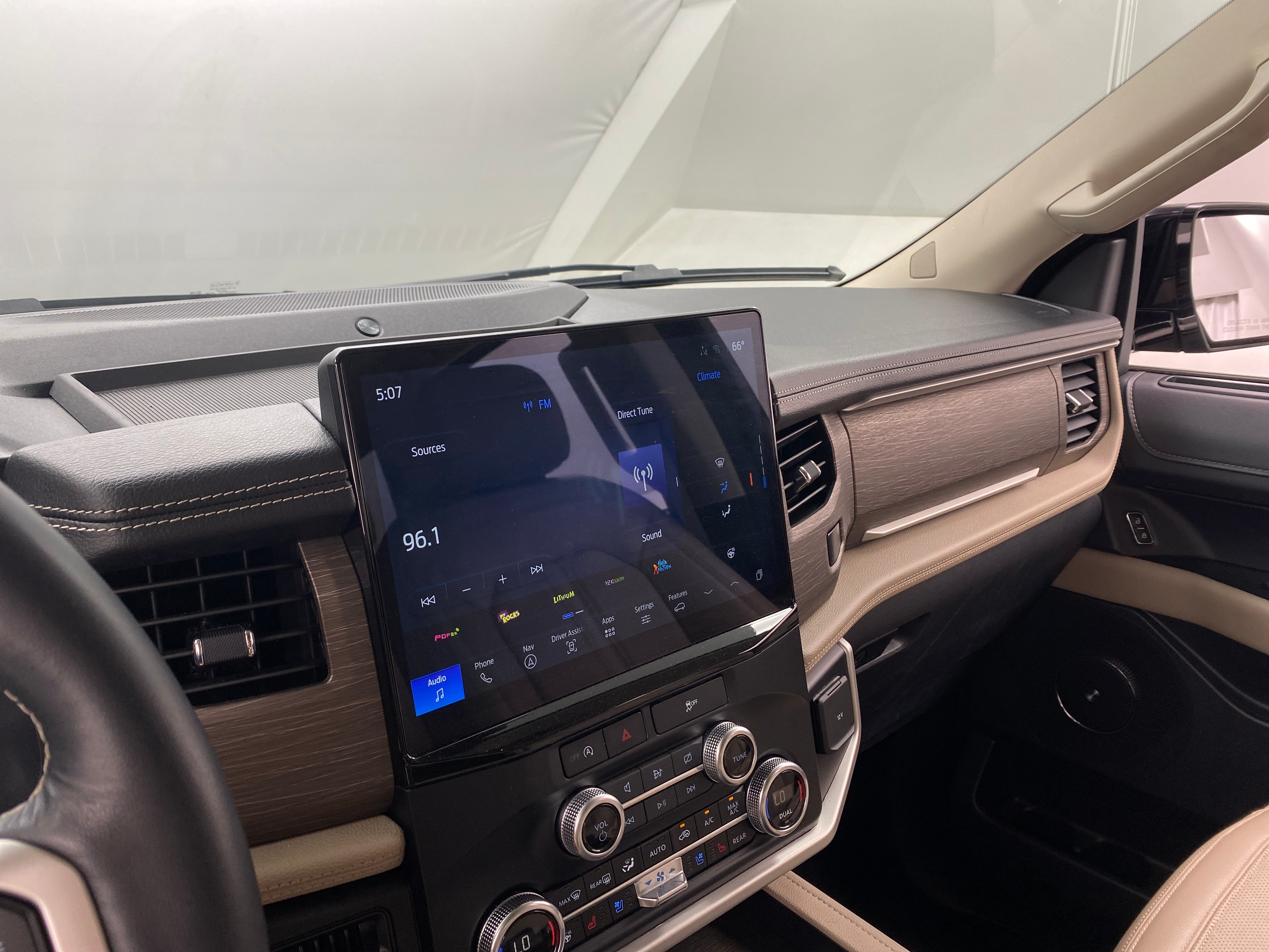 2024 Ford Expedition Limited 3
