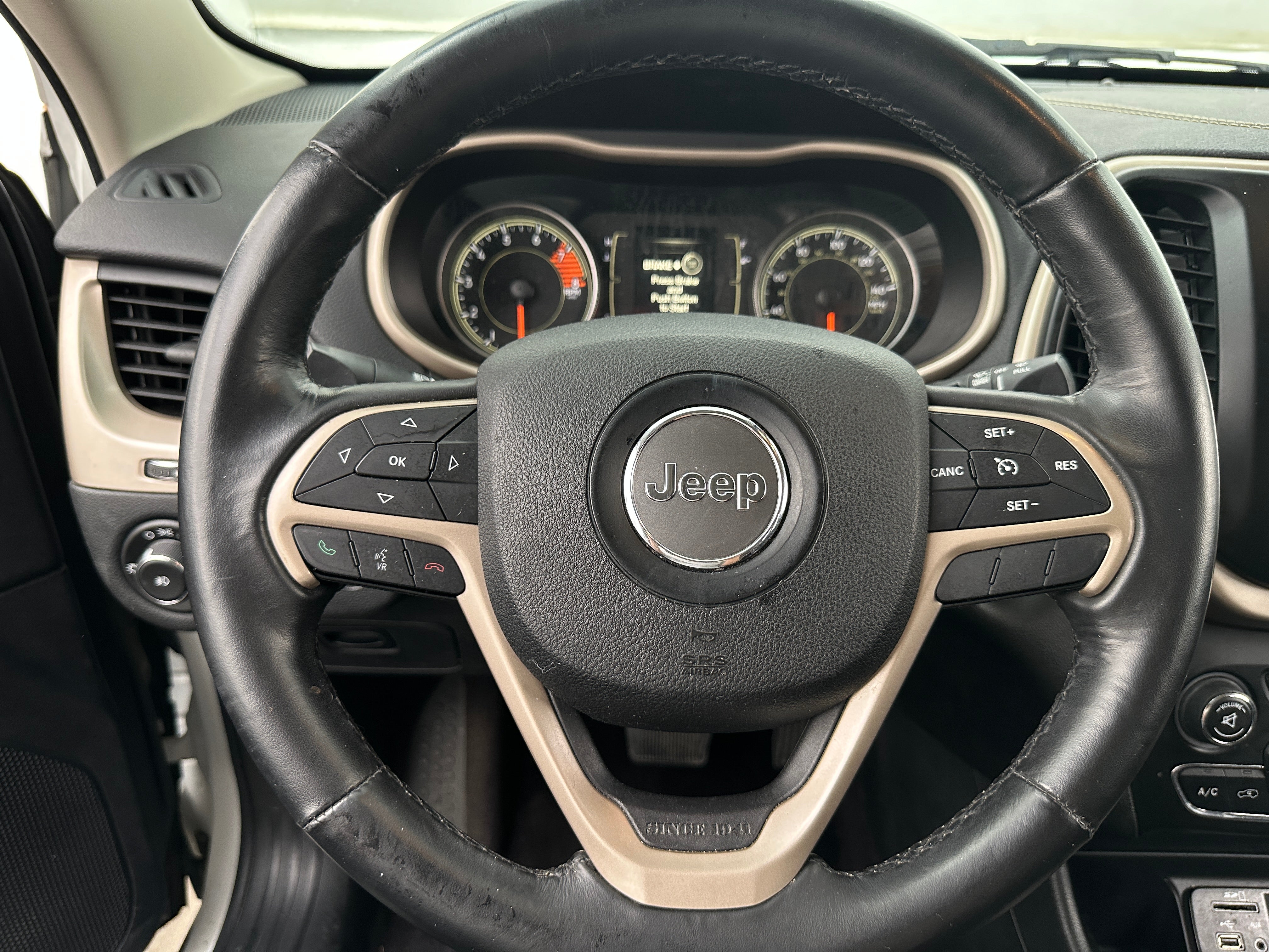 2016 Jeep Cherokee Altitude 5