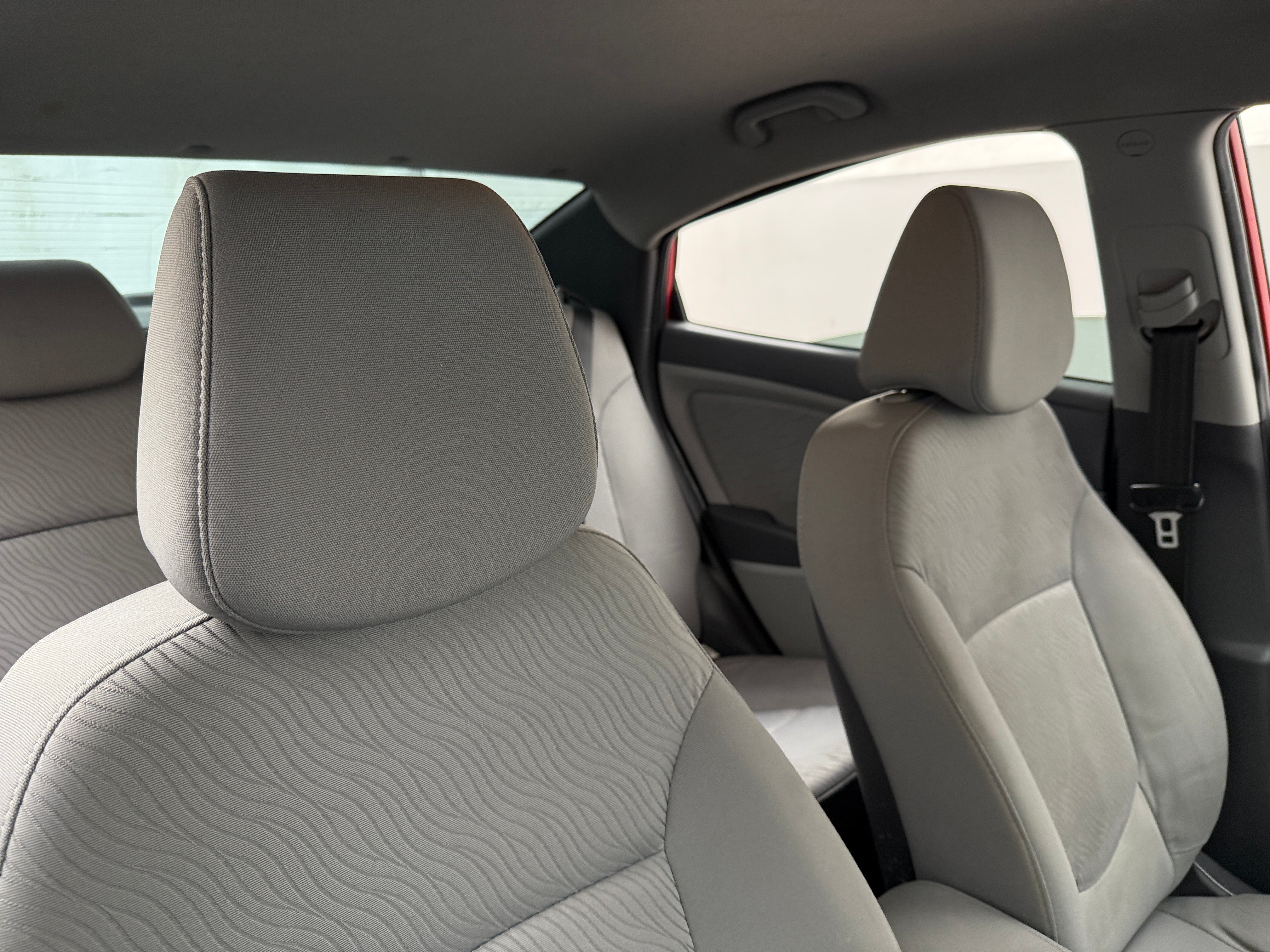 2013 Hyundai Accent GLS 2