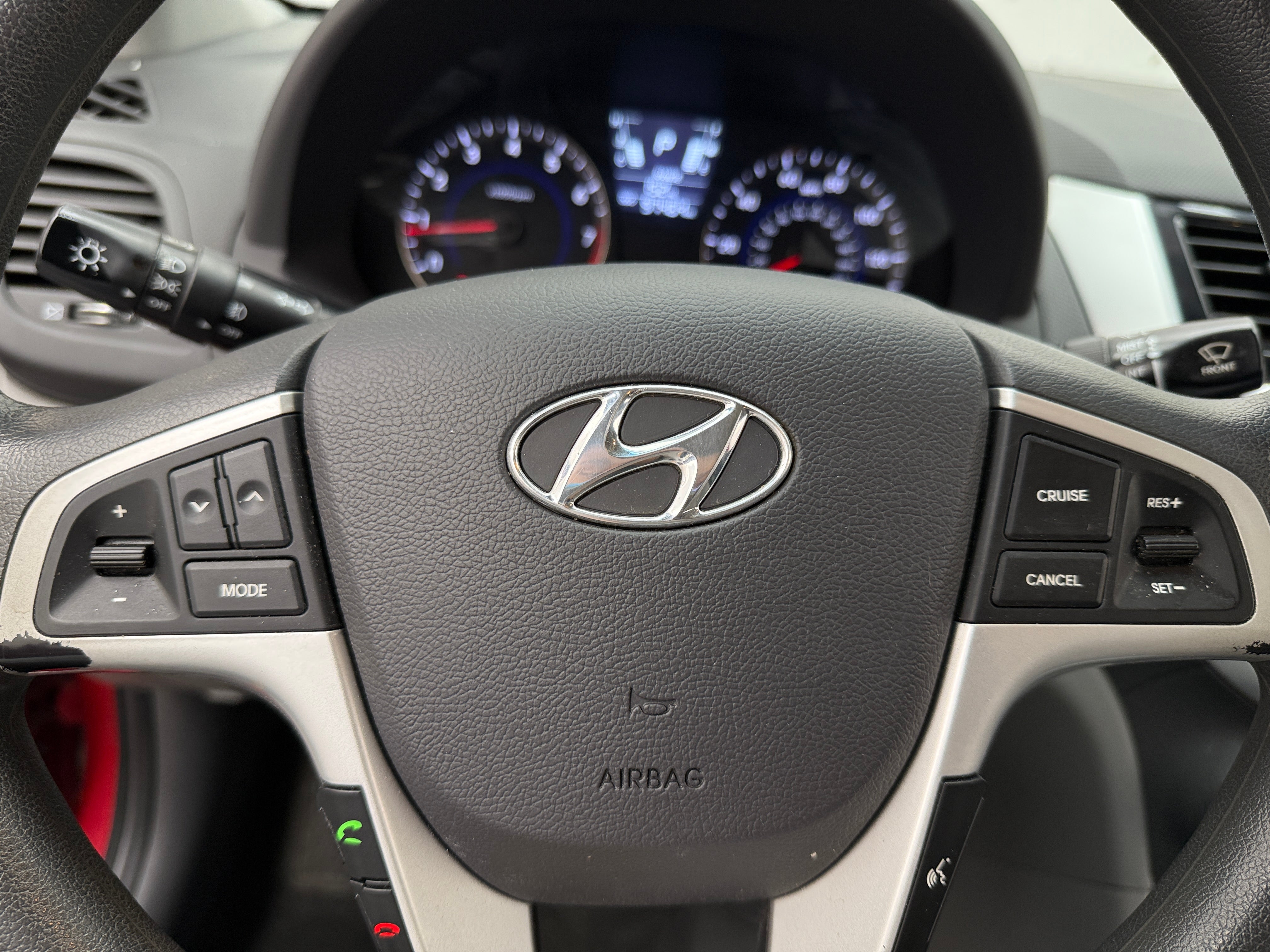2013 Hyundai Accent GLS 5