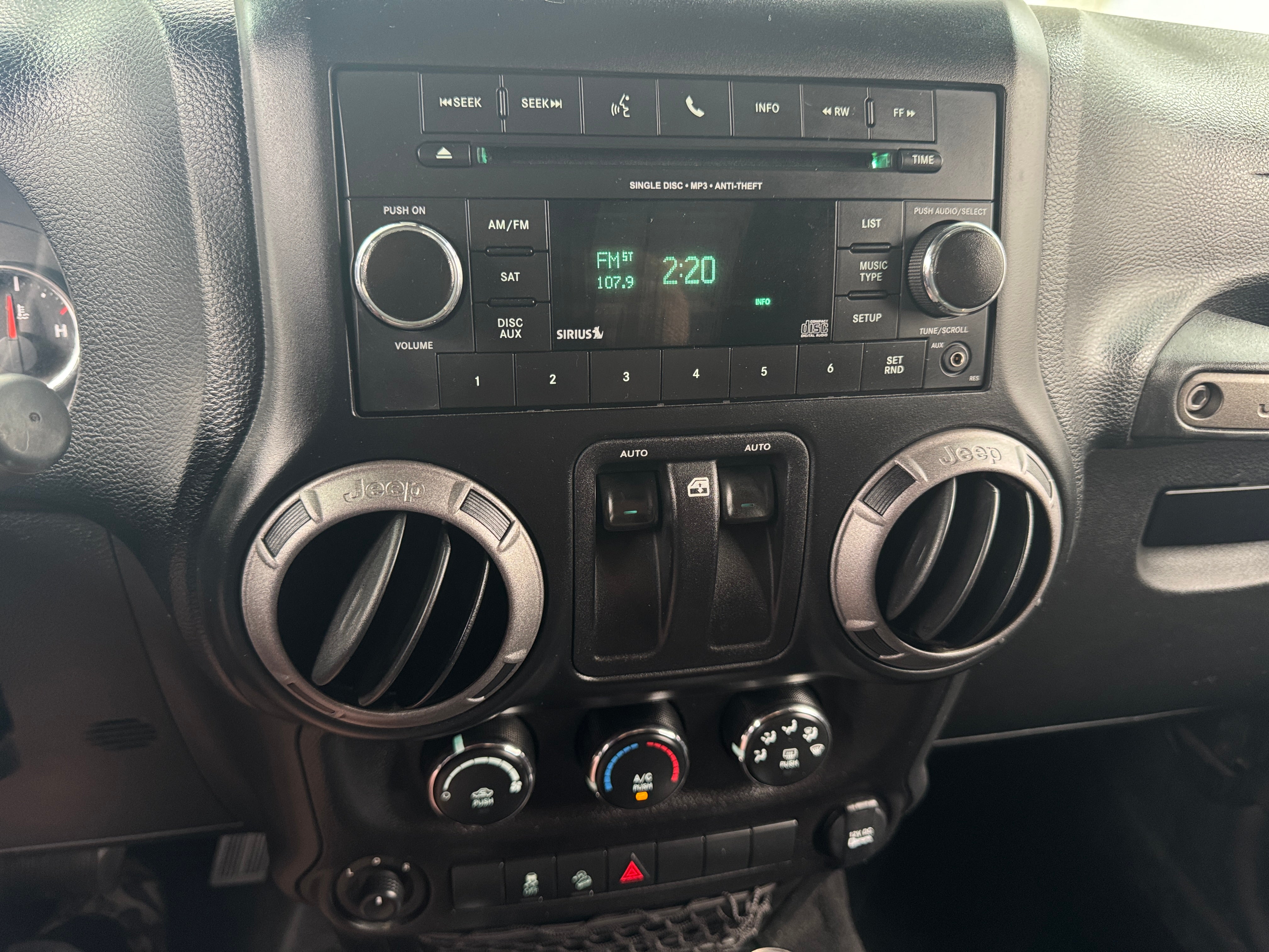 2017 Jeep Wrangler Sport S 4