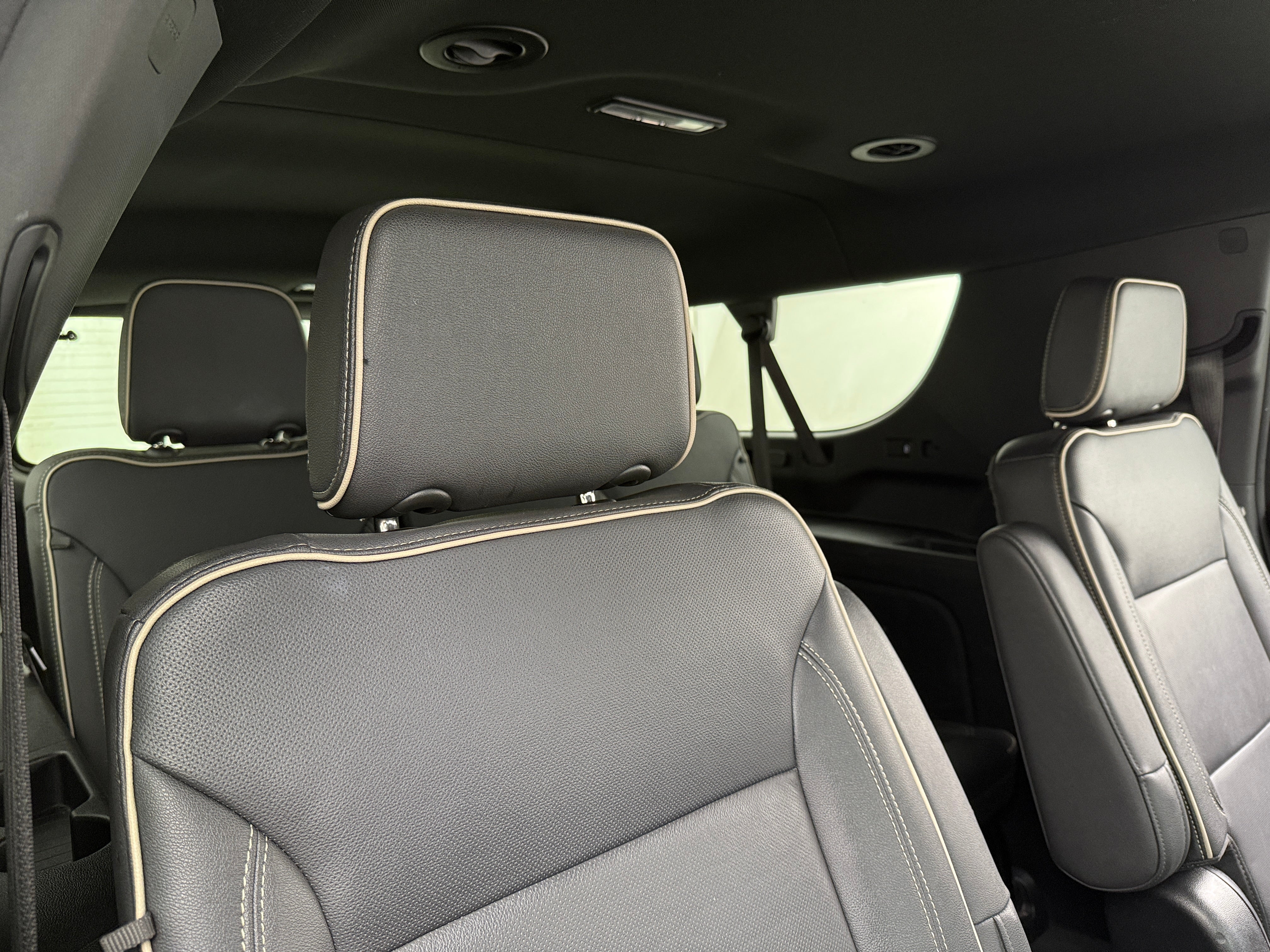 2023 Chevrolet Suburban Premier 5