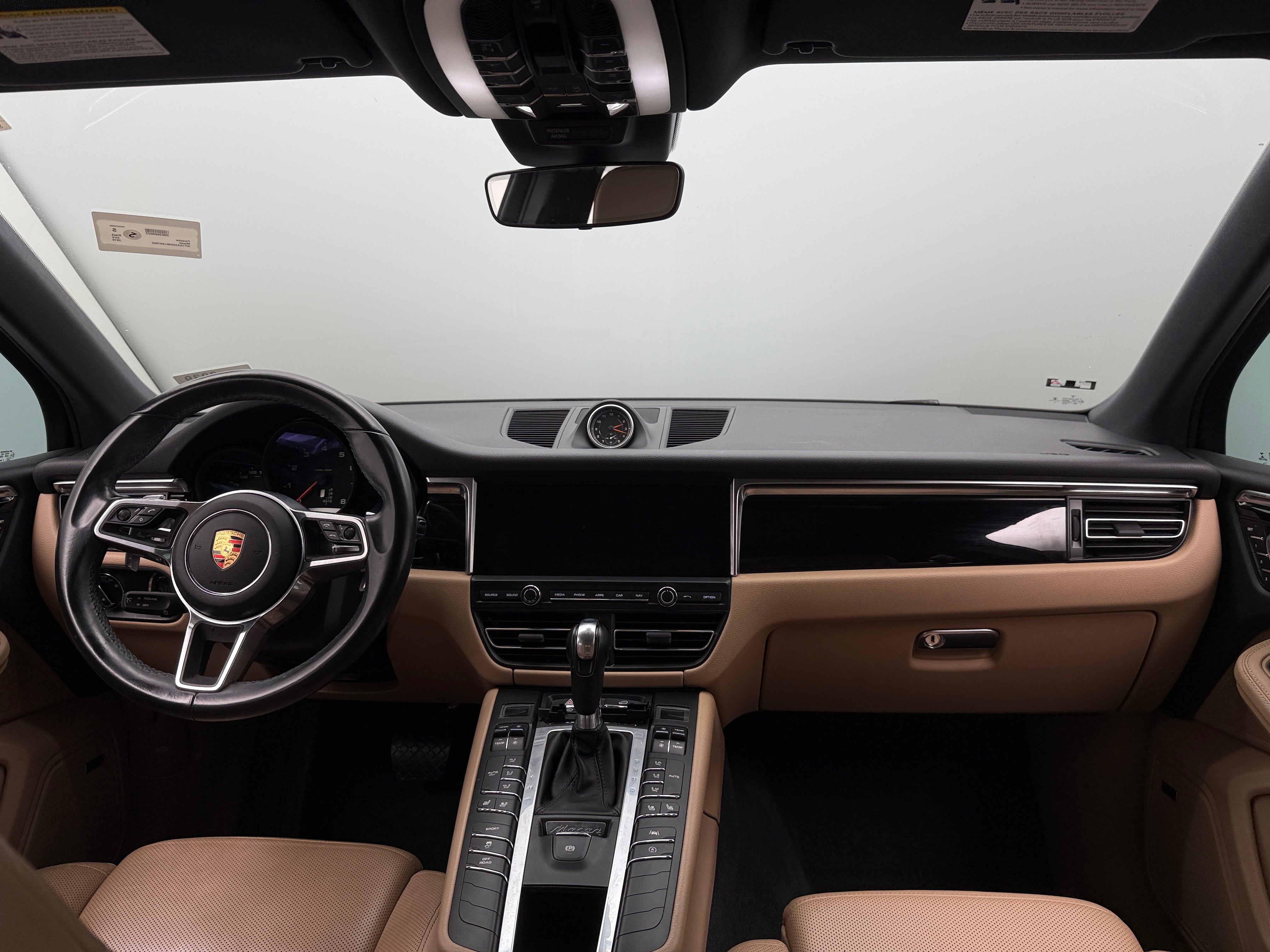 2019 Porsche Macan Base 2
