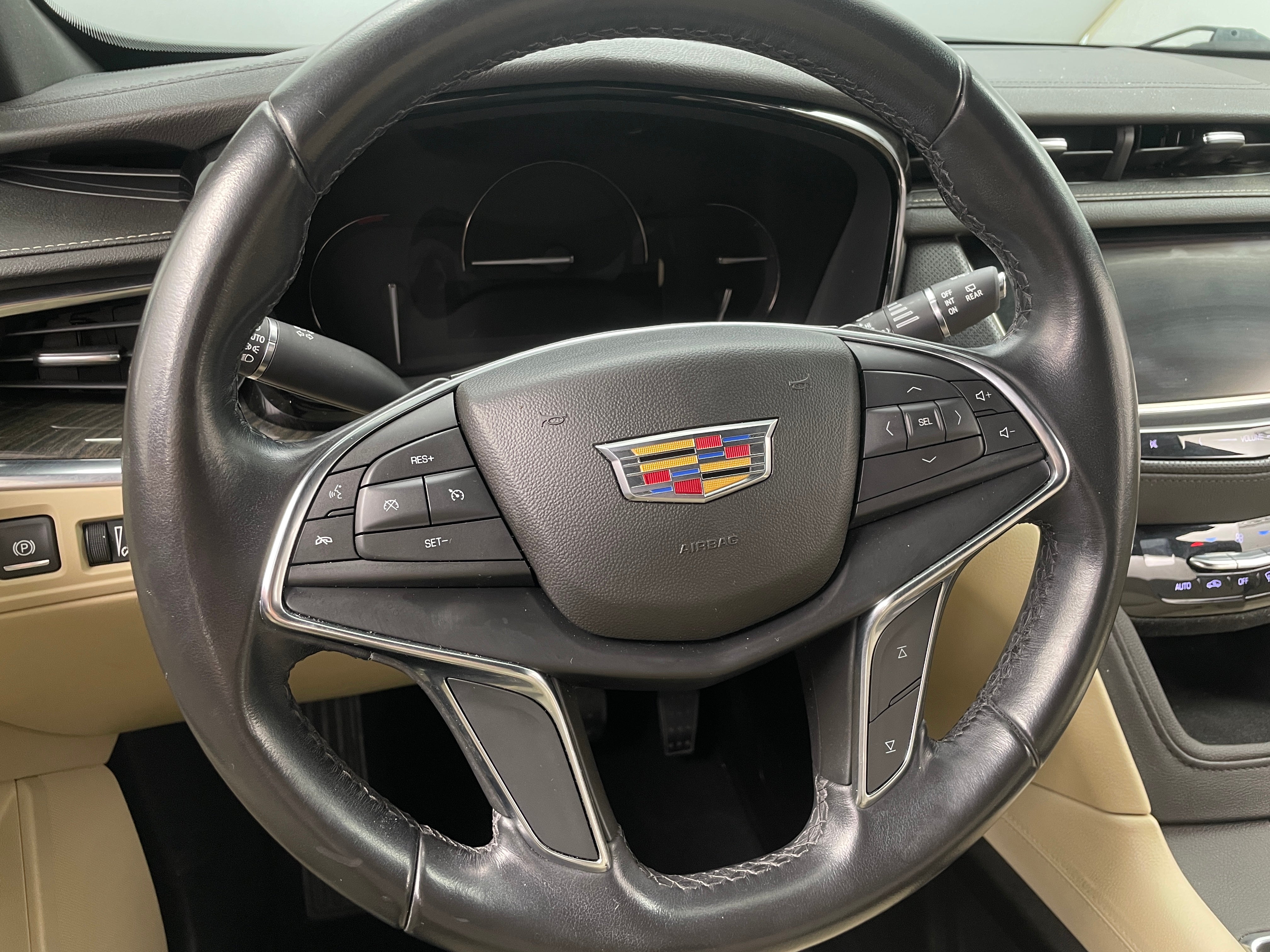 2019 Cadillac XT5 Base 4