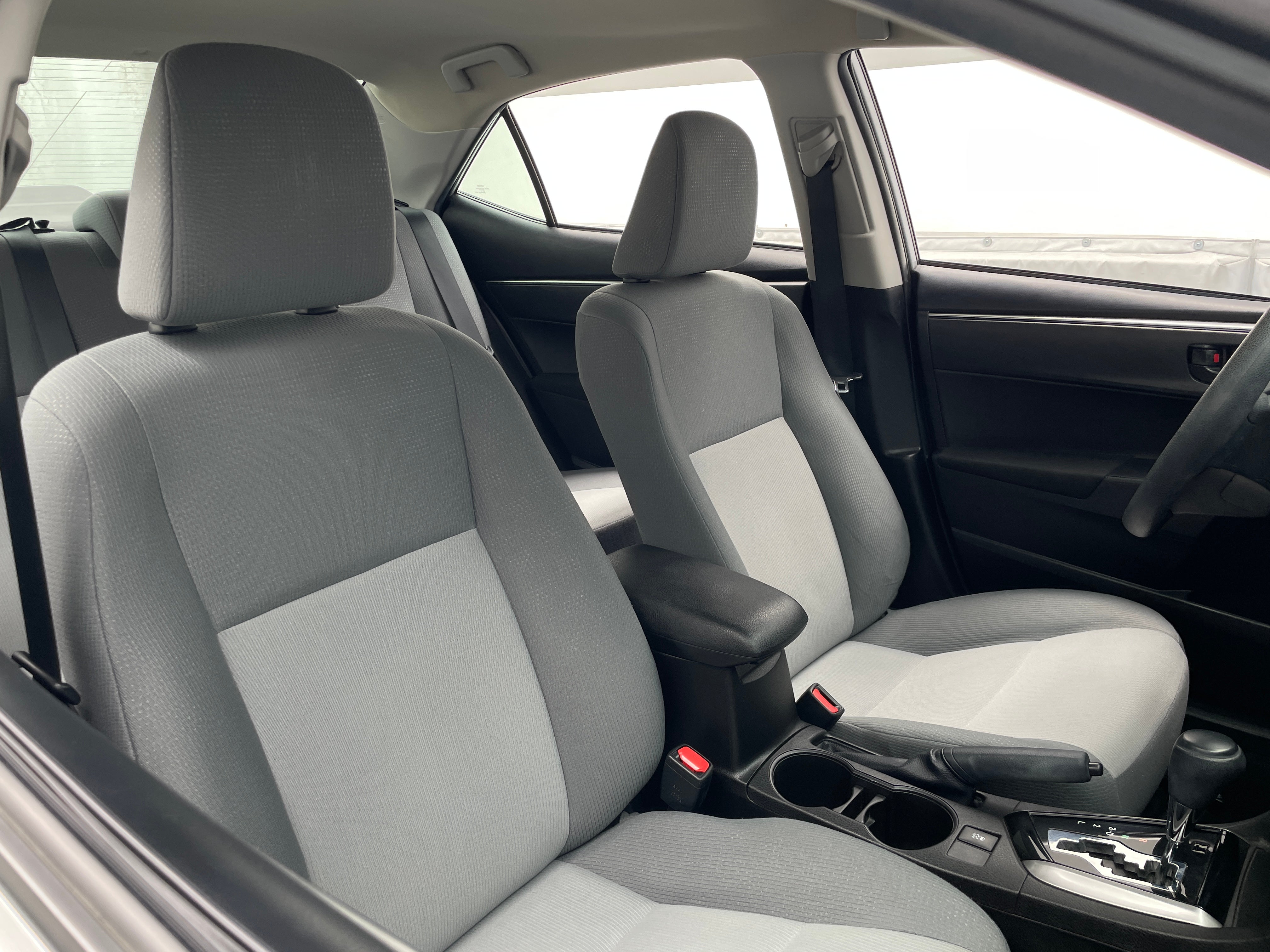 2016 Toyota Corolla L 2