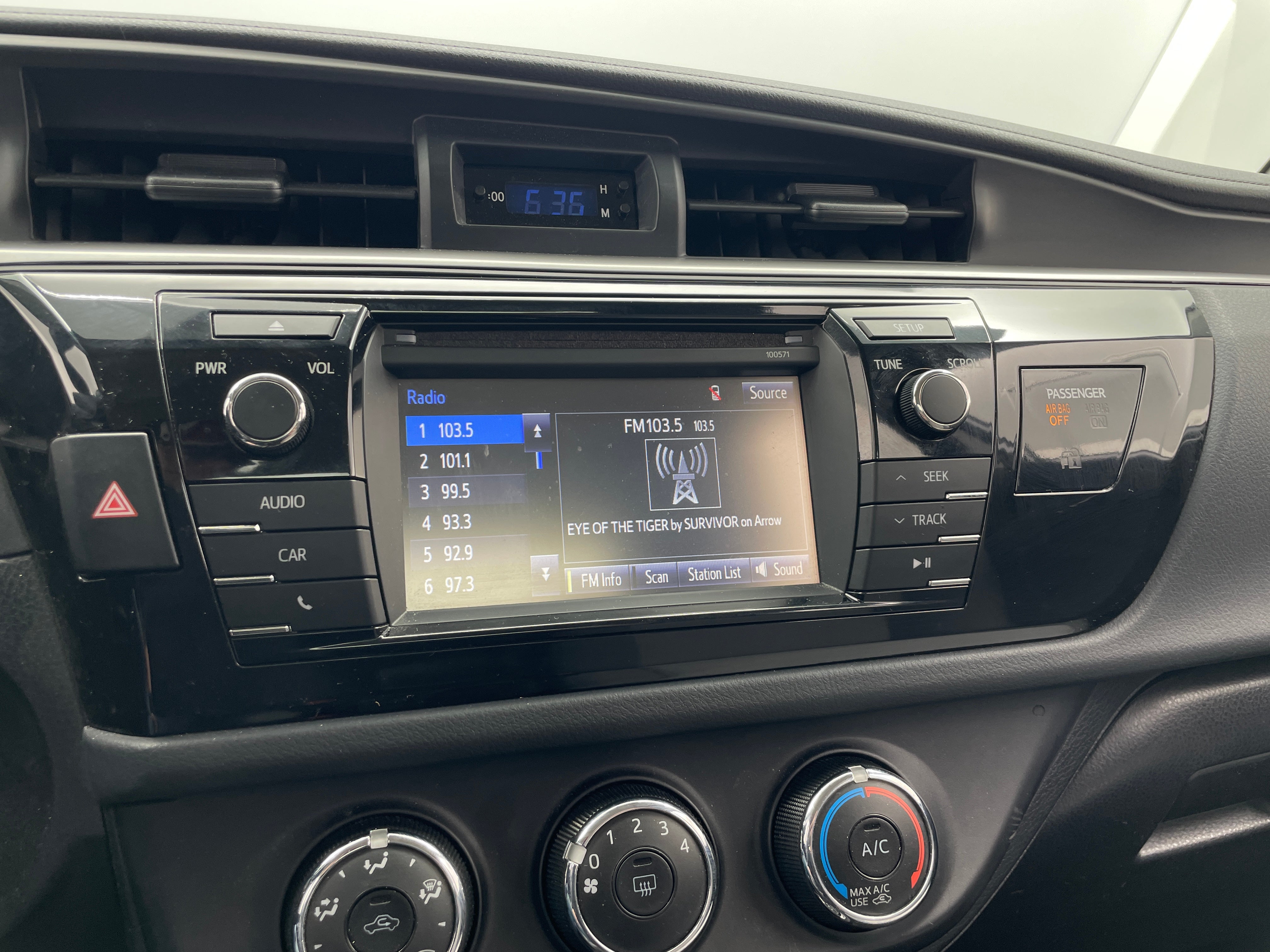 2016 Toyota Corolla L 4