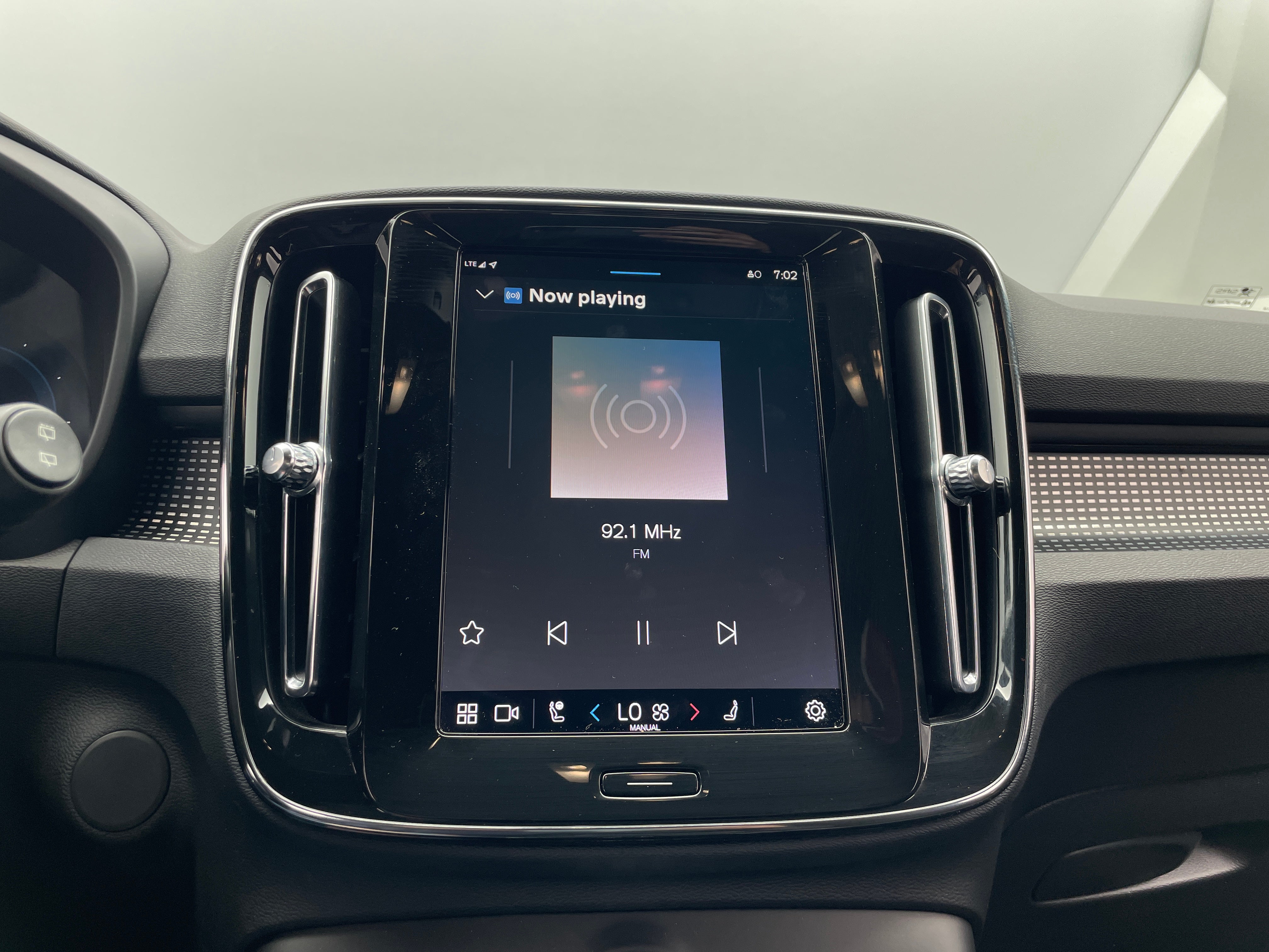 2022 Volvo XC40 Recharge Plus 3