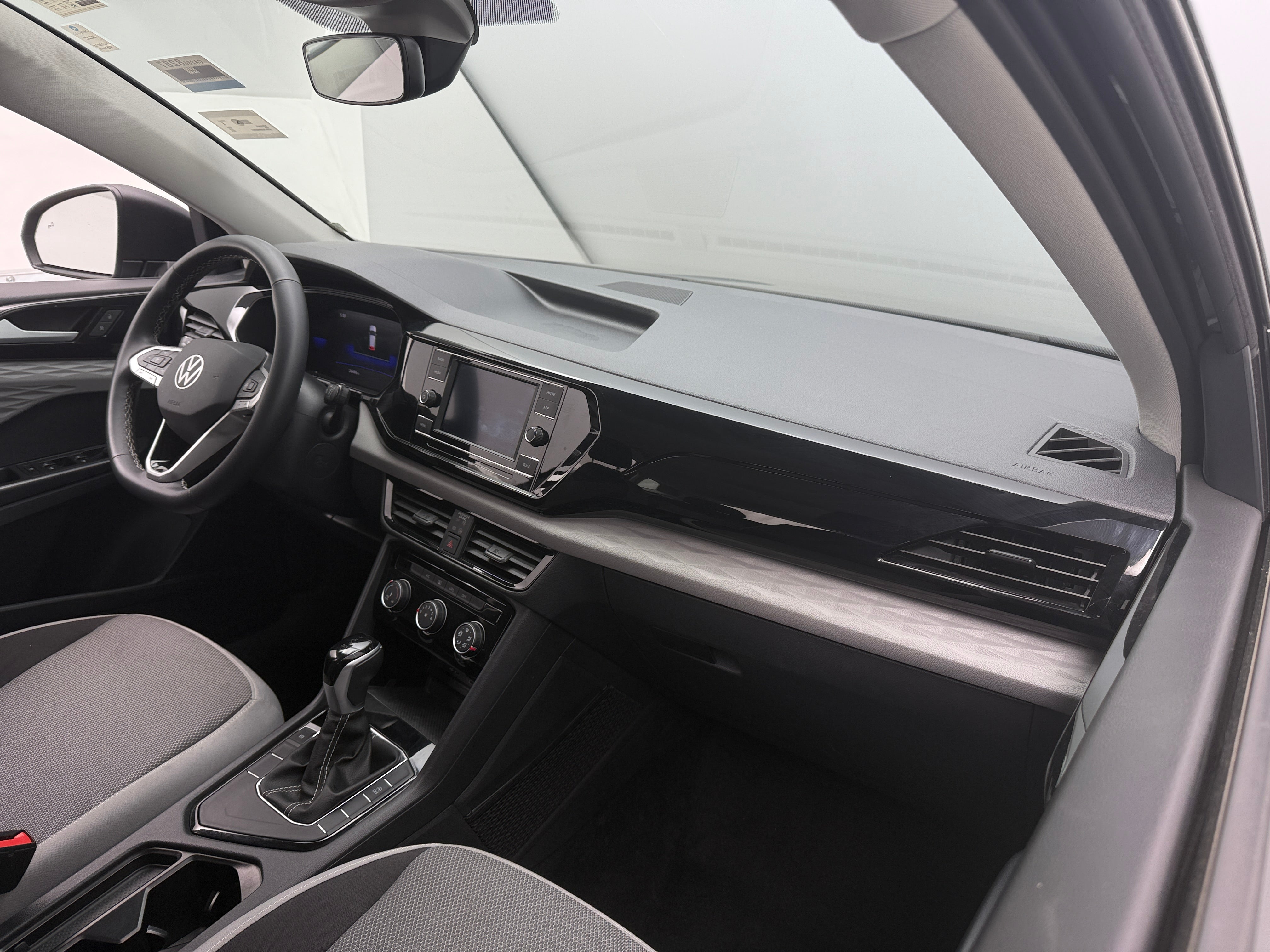 2024 Volkswagen Taos S 3
