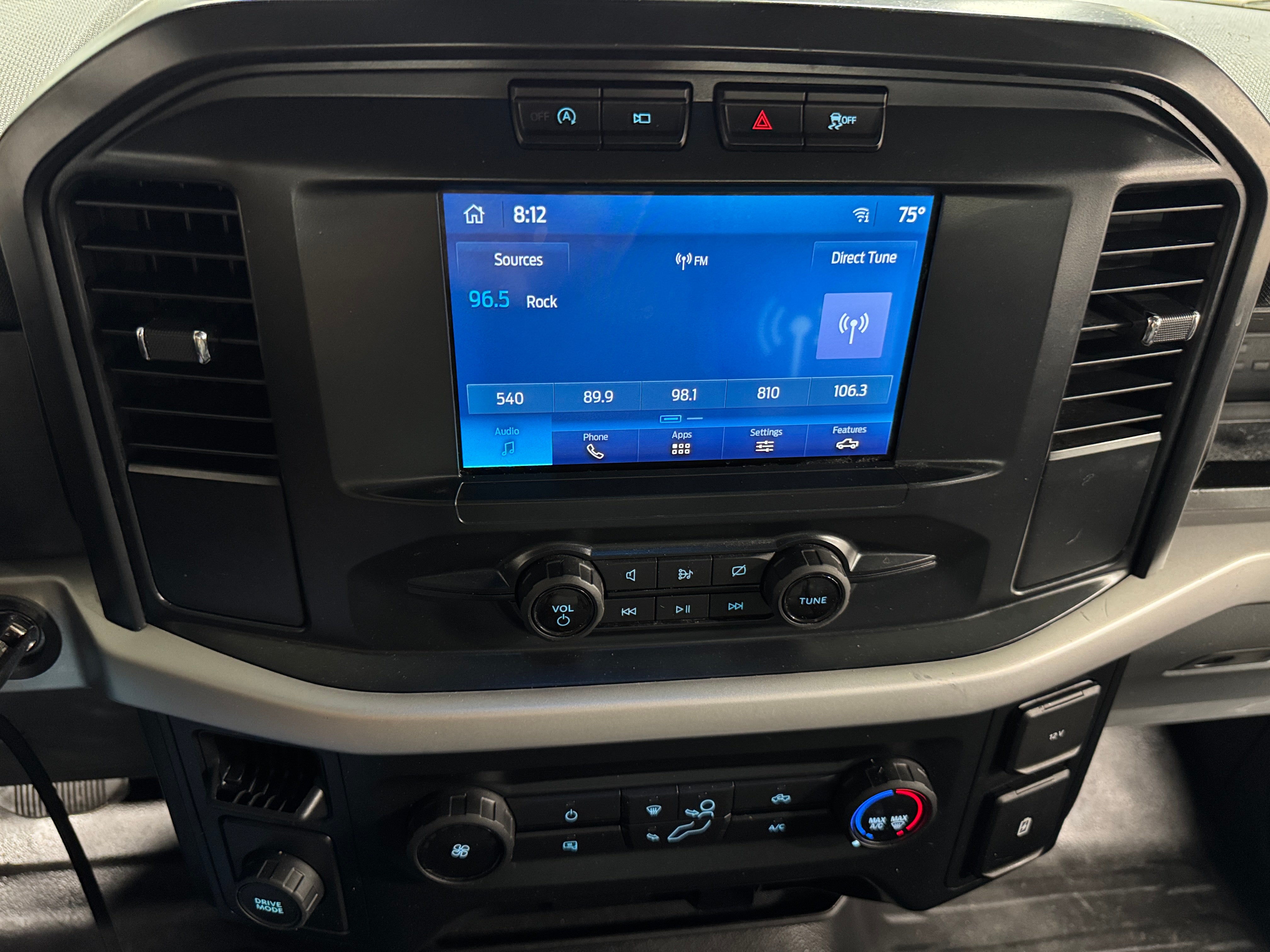 2022 Ford Econoline E-150 4