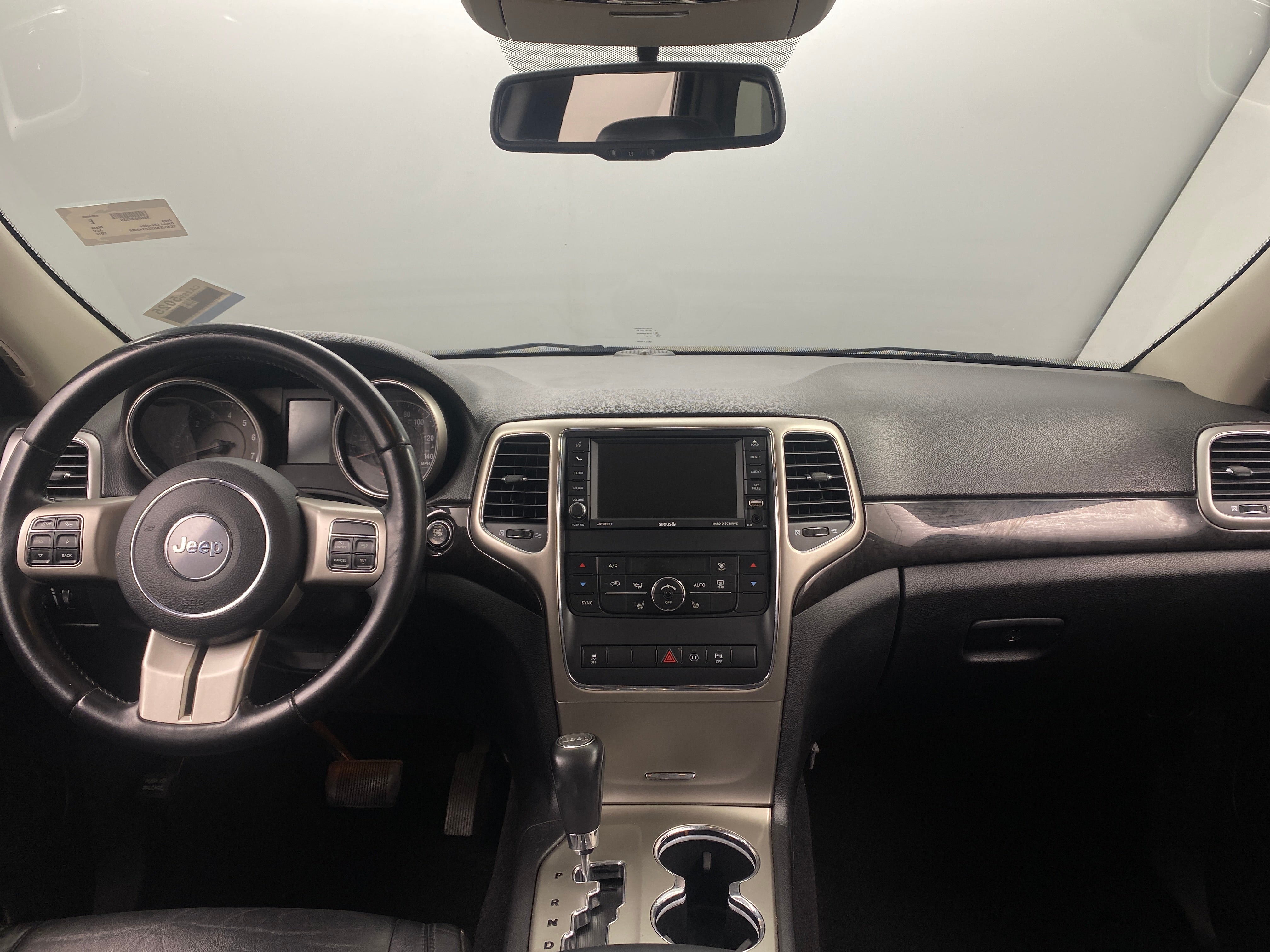 2012 Jeep Grand Cherokee Laredo 3