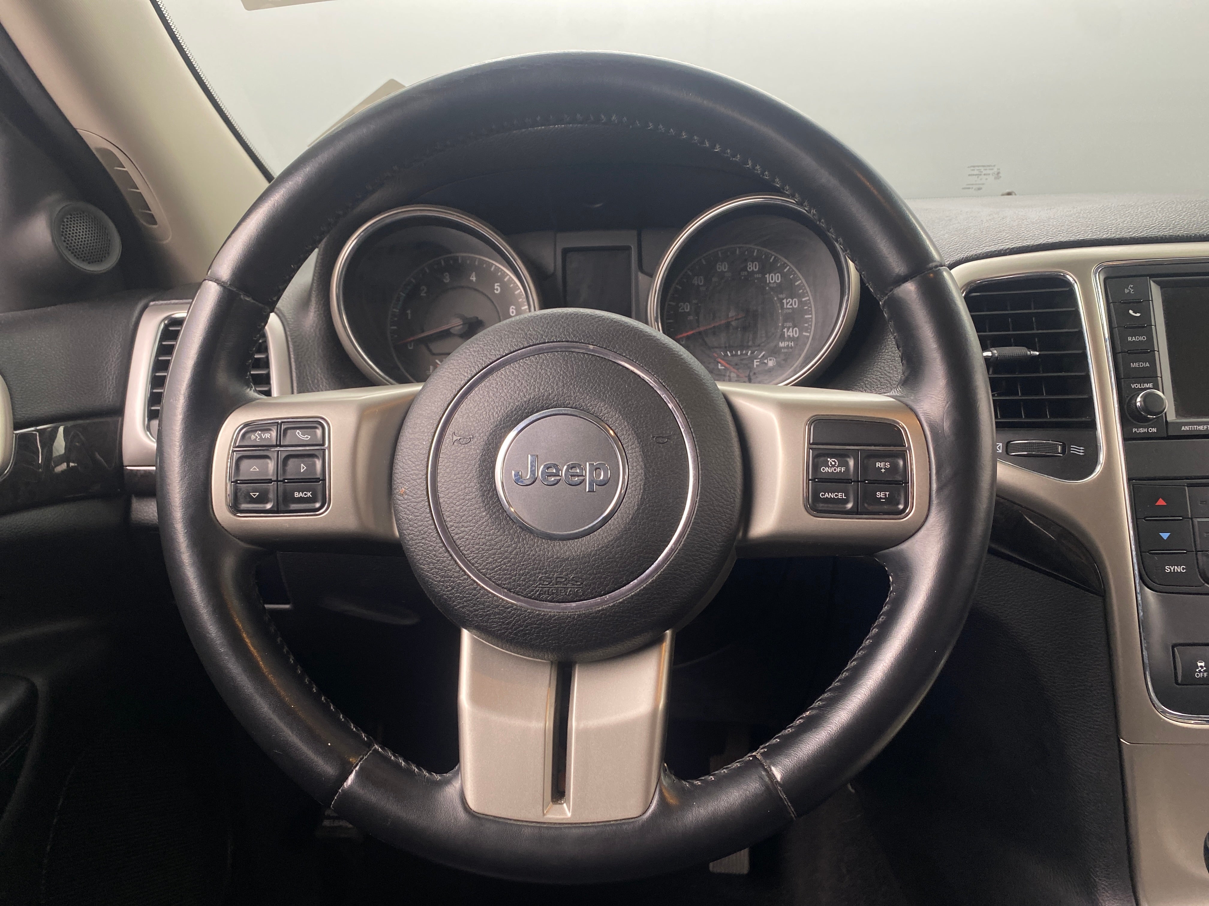 2012 Jeep Grand Cherokee Laredo 5