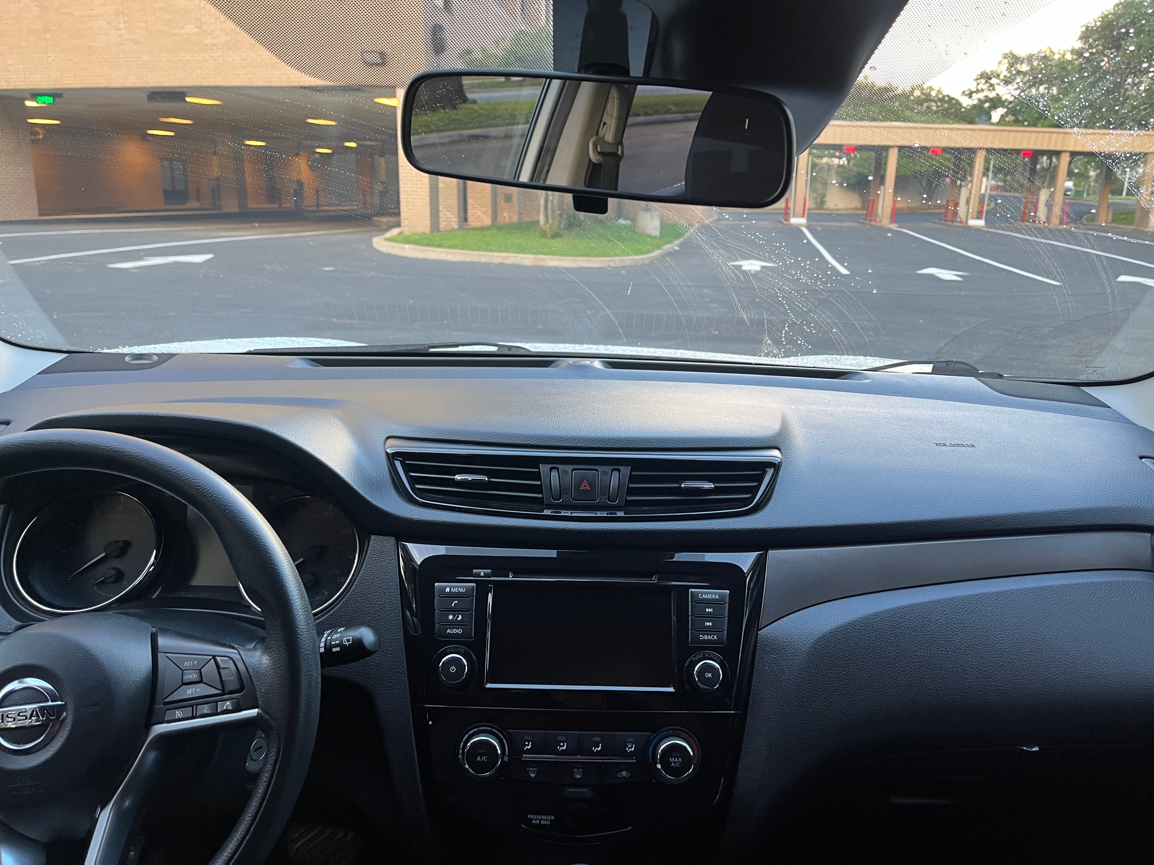 2020 Nissan Rogue Sport S 3