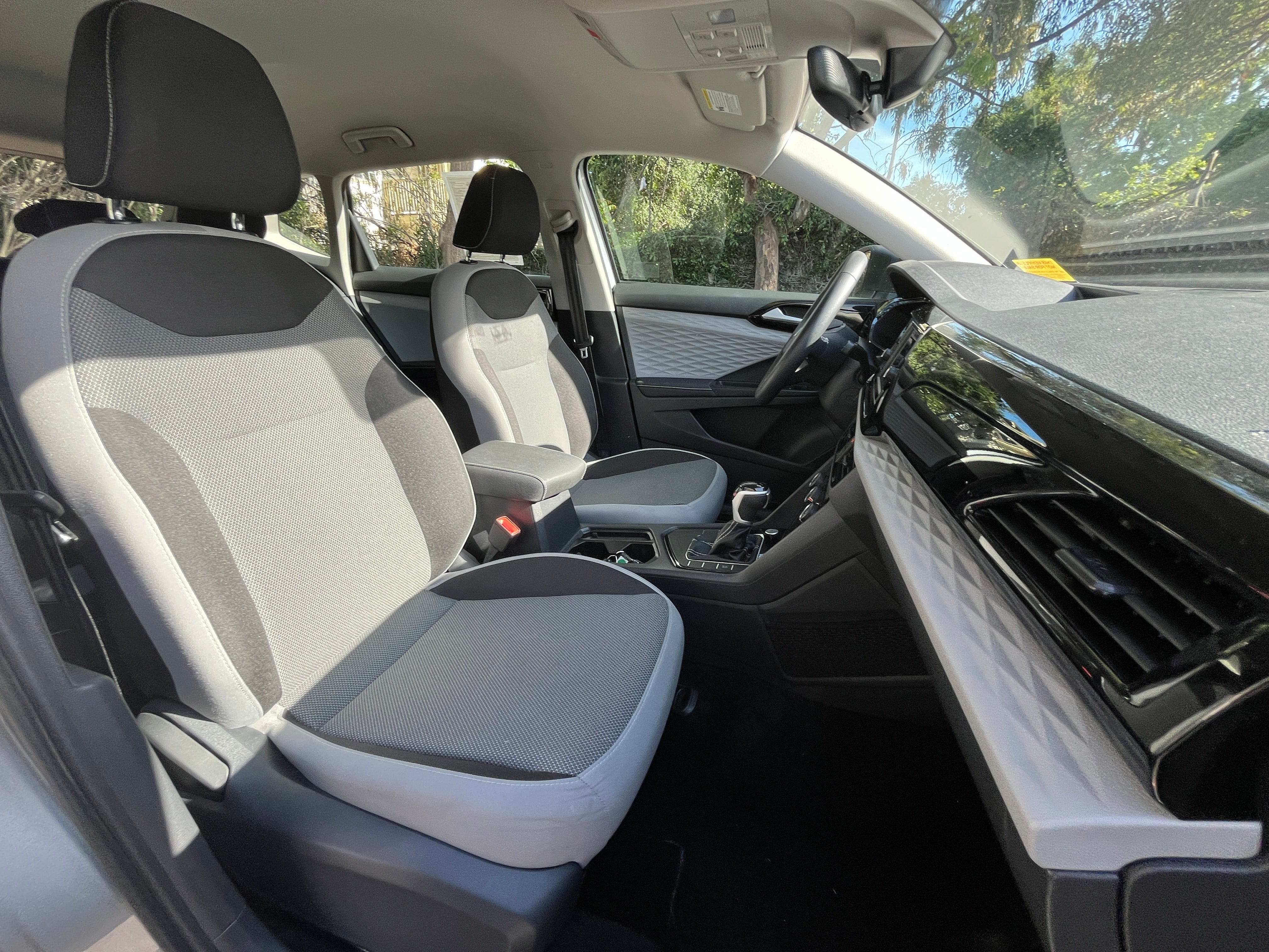 2024 Volkswagen Taos S 2