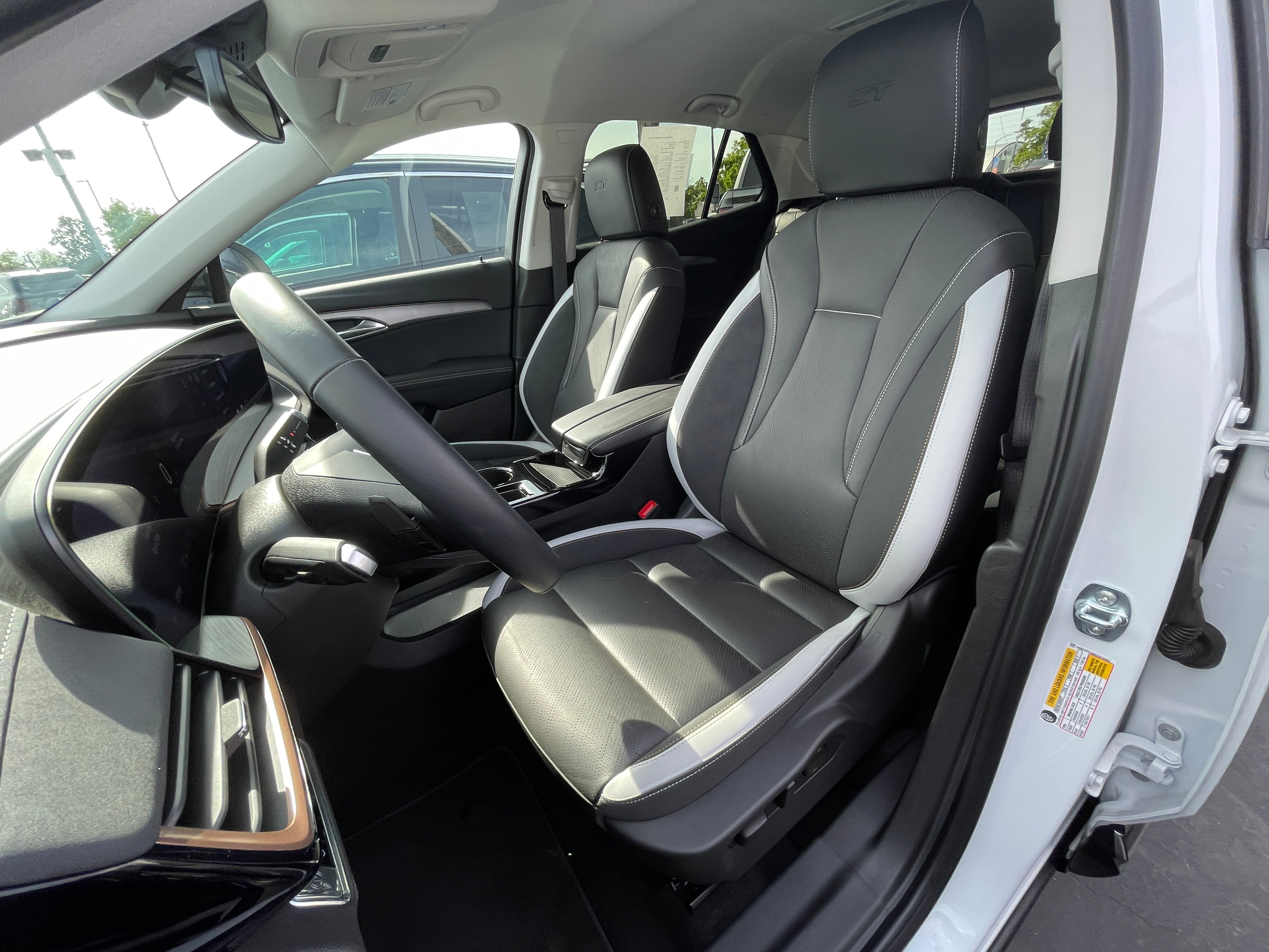 2024 Buick Envision Sport Touring 2