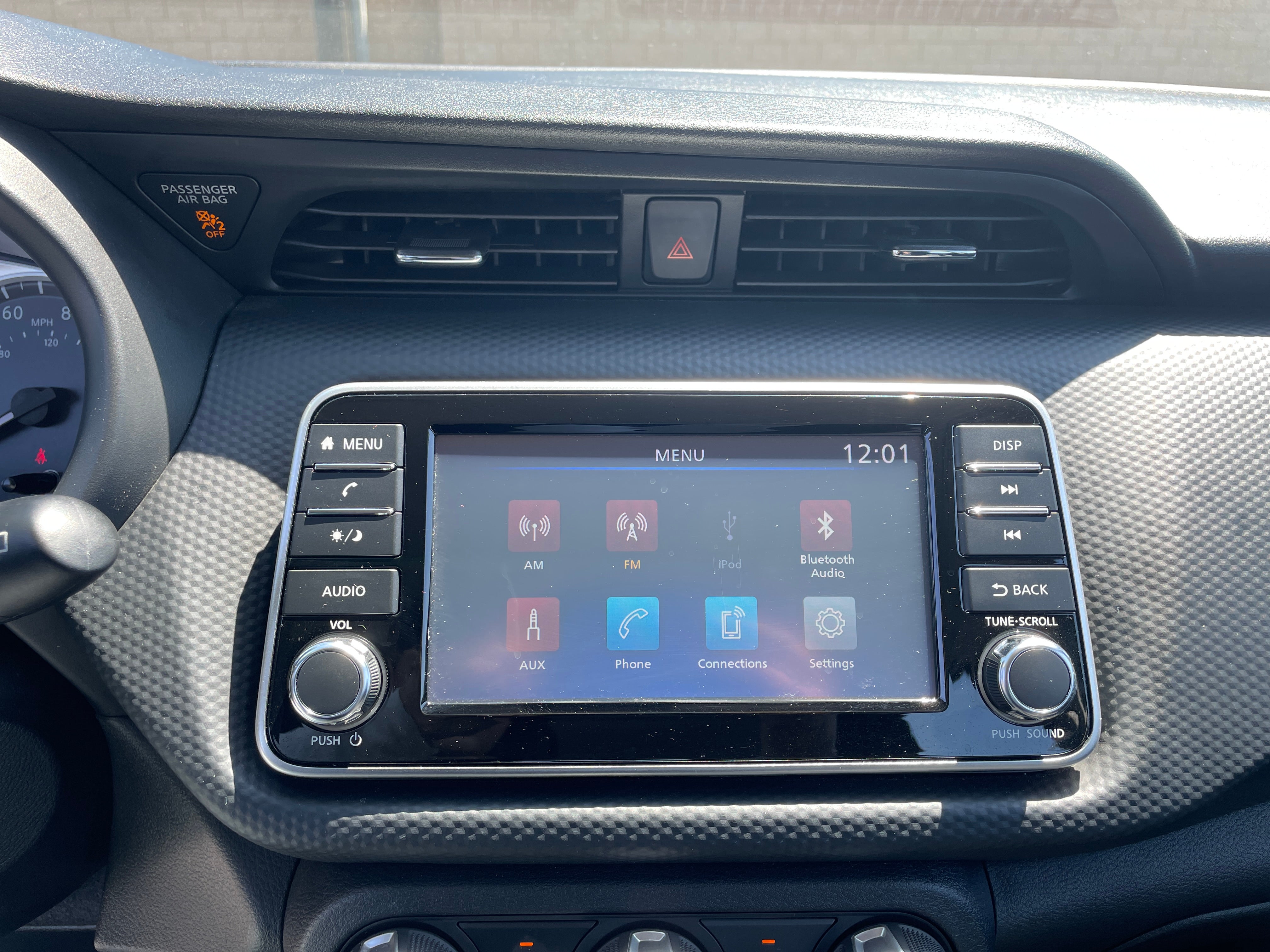 2024 Nissan Kicks S 4