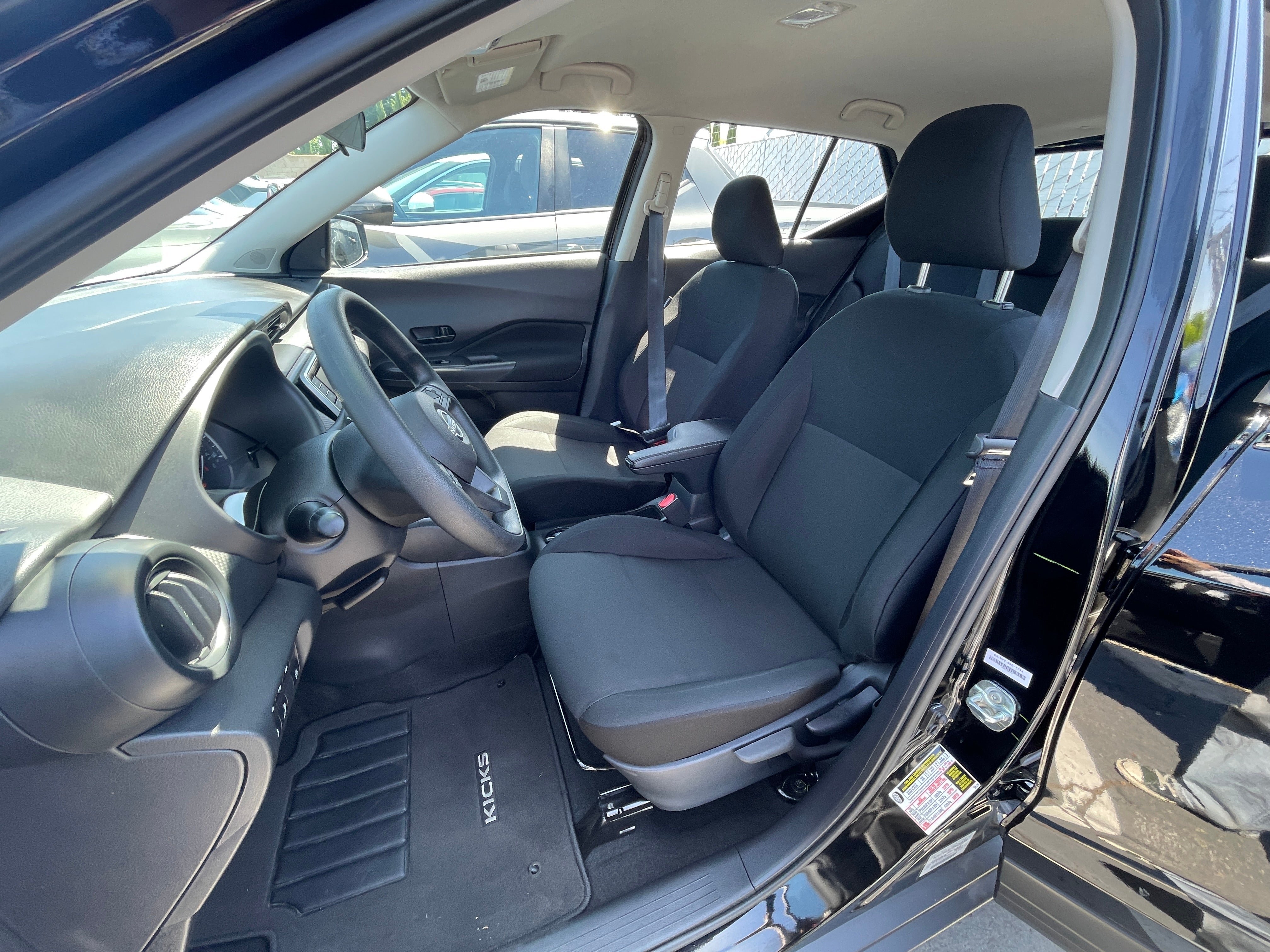 2024 Nissan Kicks S 2