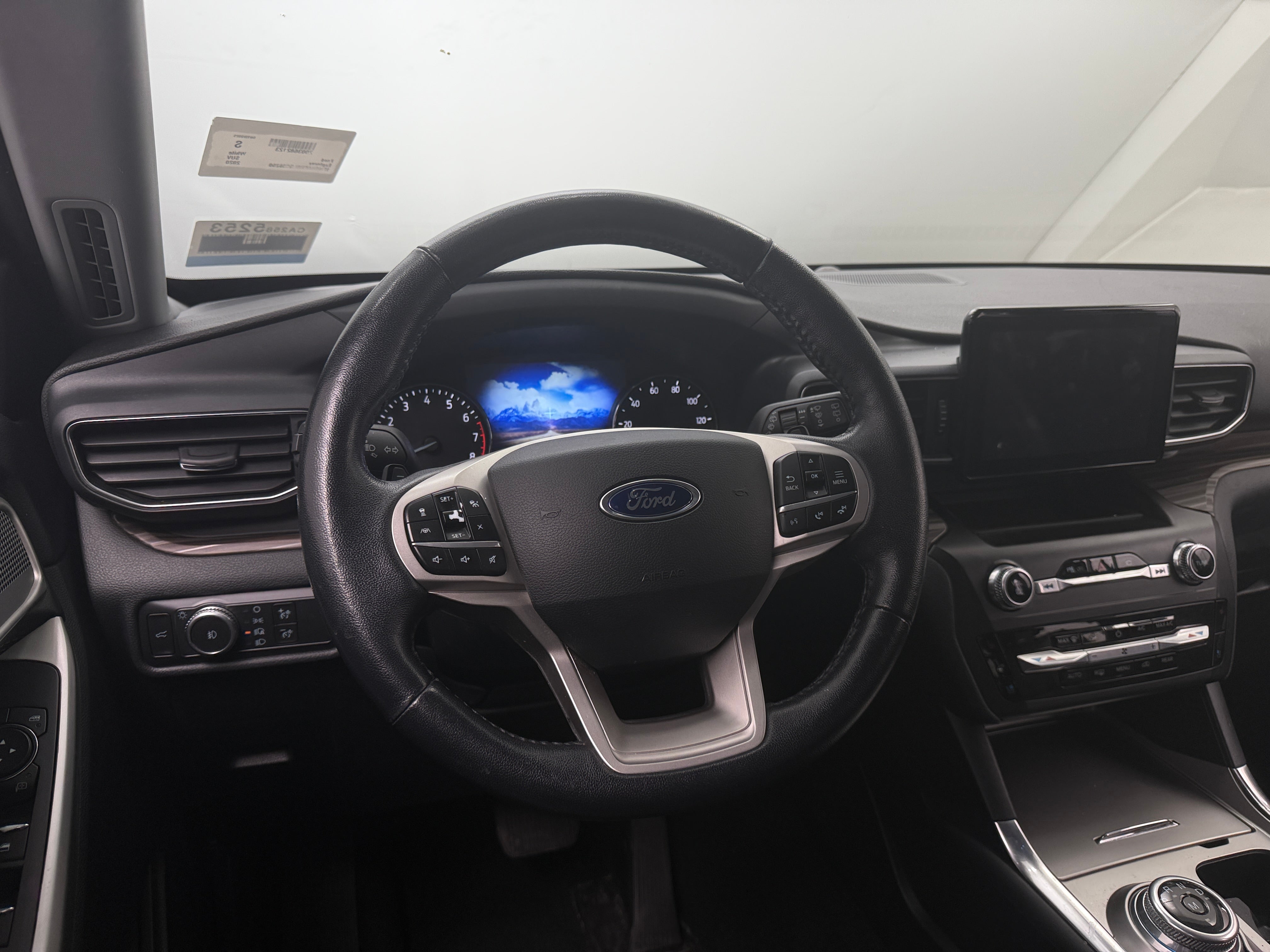 2020 Ford Explorer Limited 4
