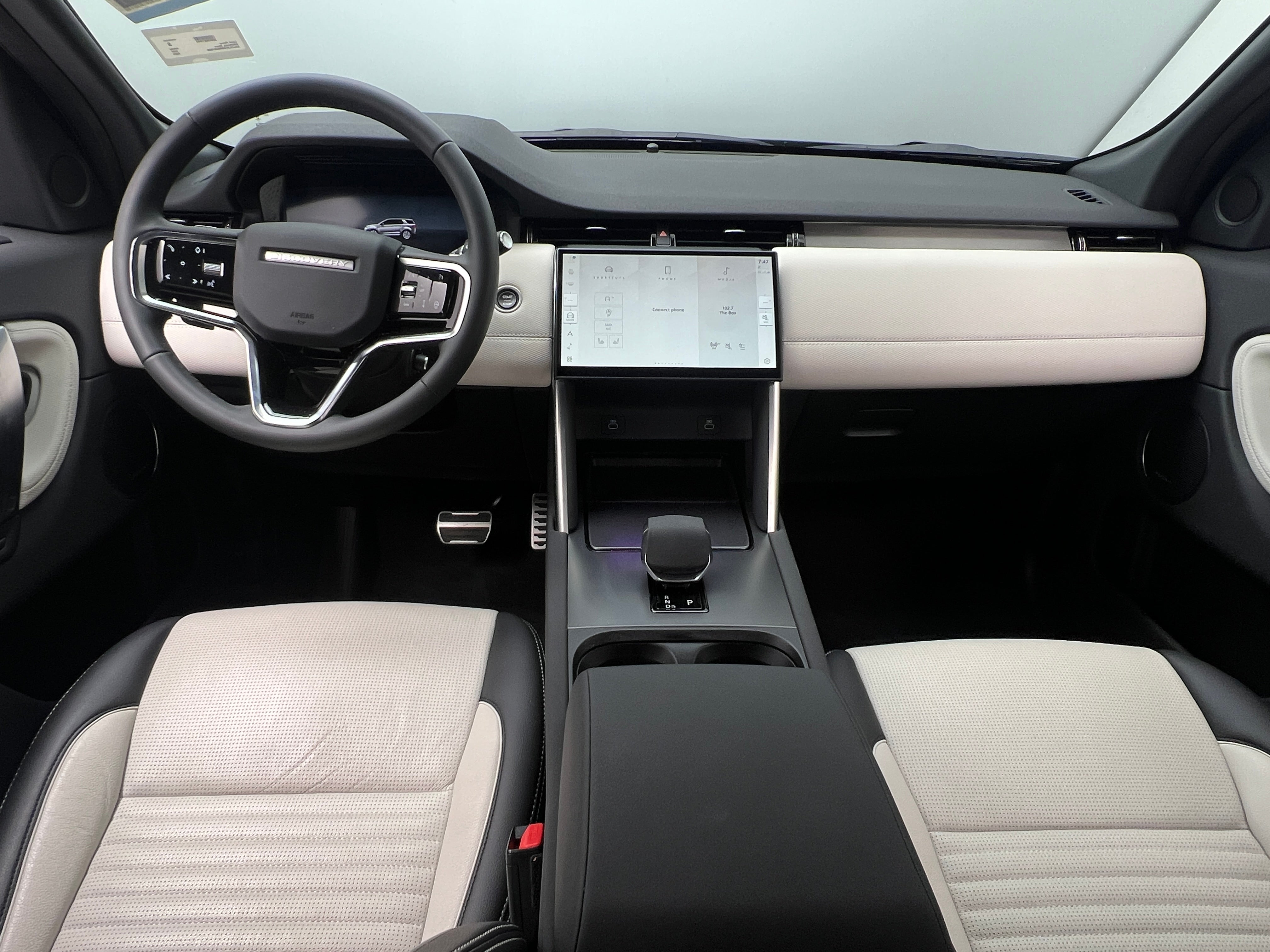 2024 Land Rover Discovery Sport Dynamic SE 2