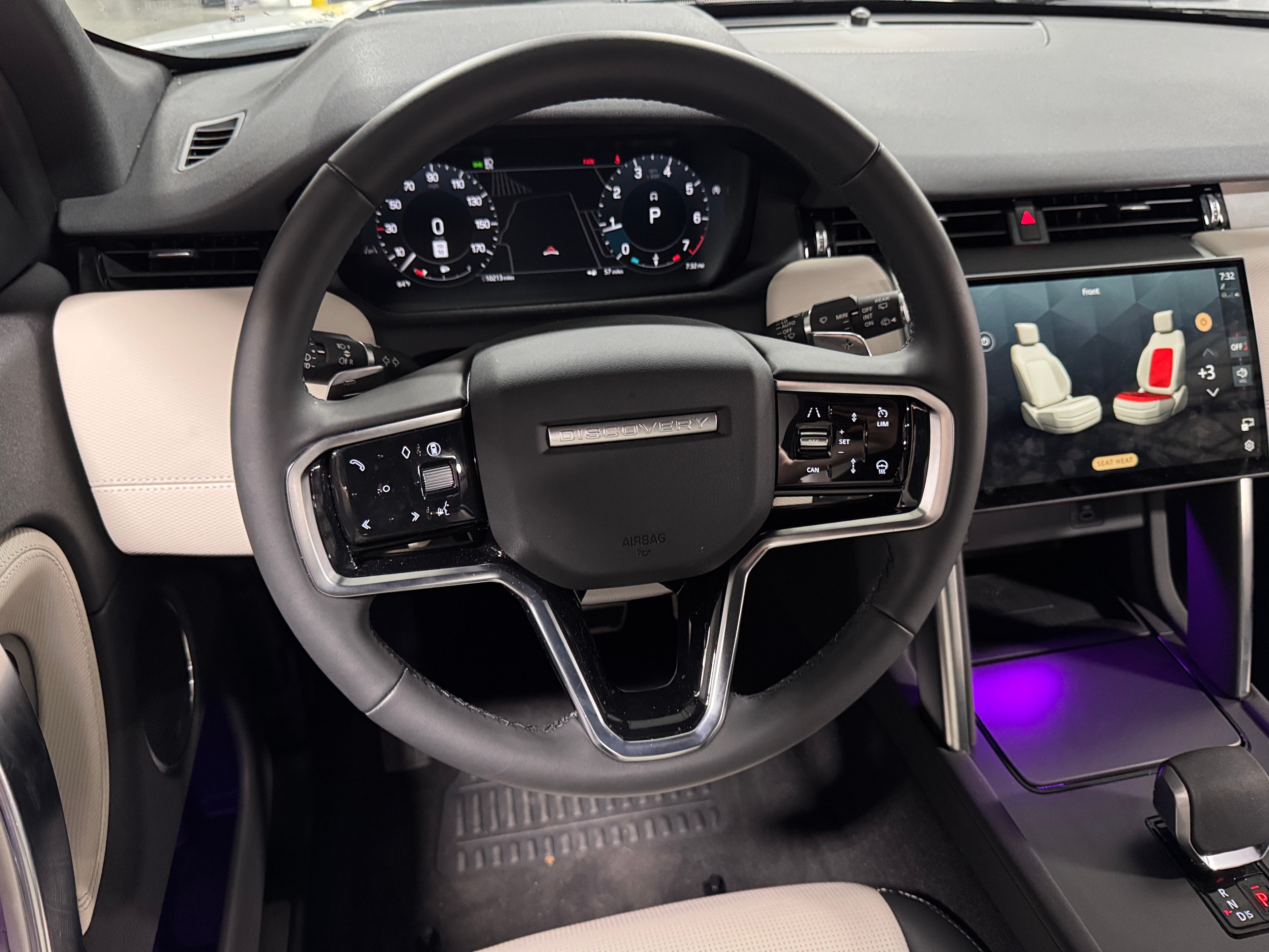 2024 Land Rover Discovery Sport Dynamic SE 4