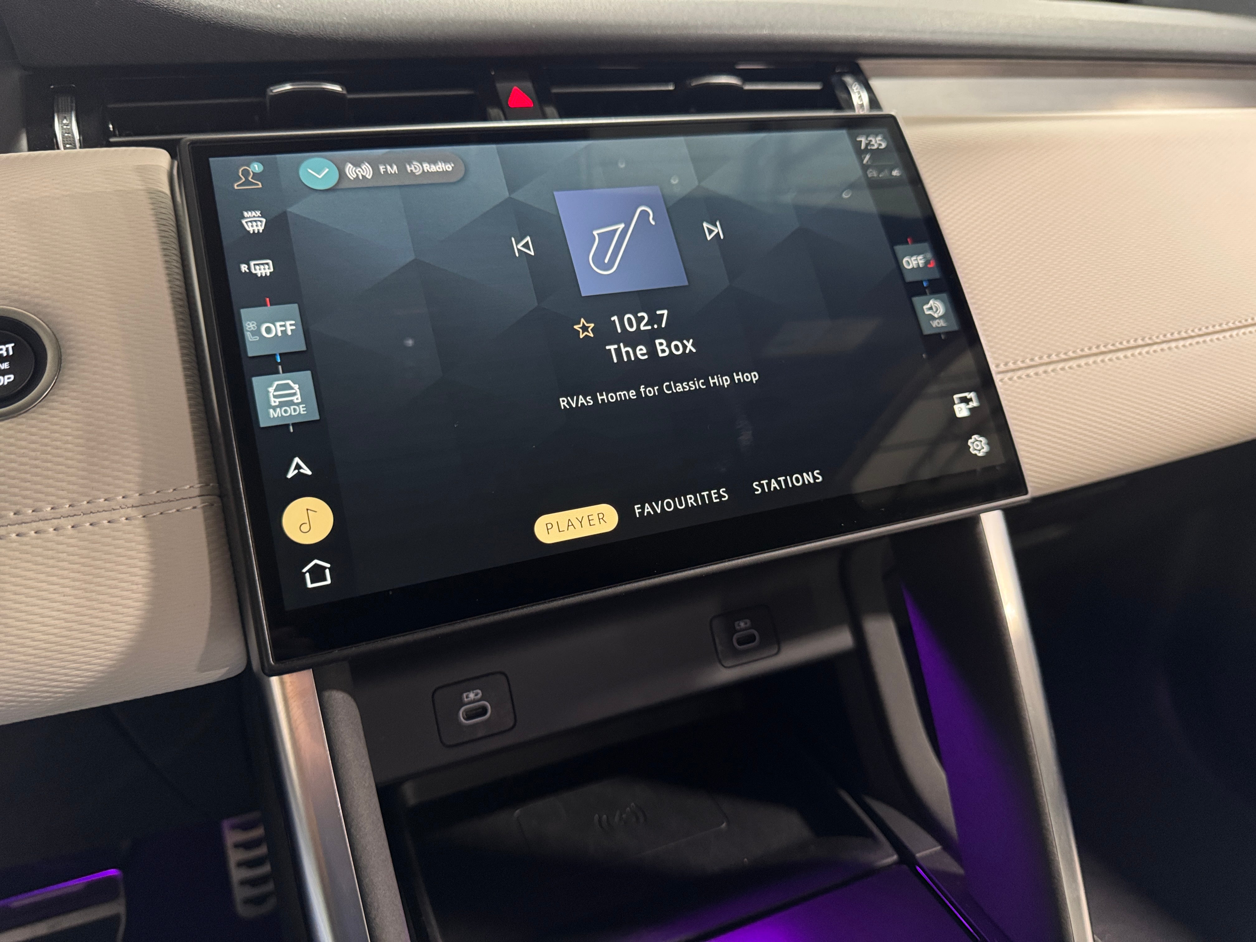 2024 Land Rover Discovery Sport Dynamic SE 3