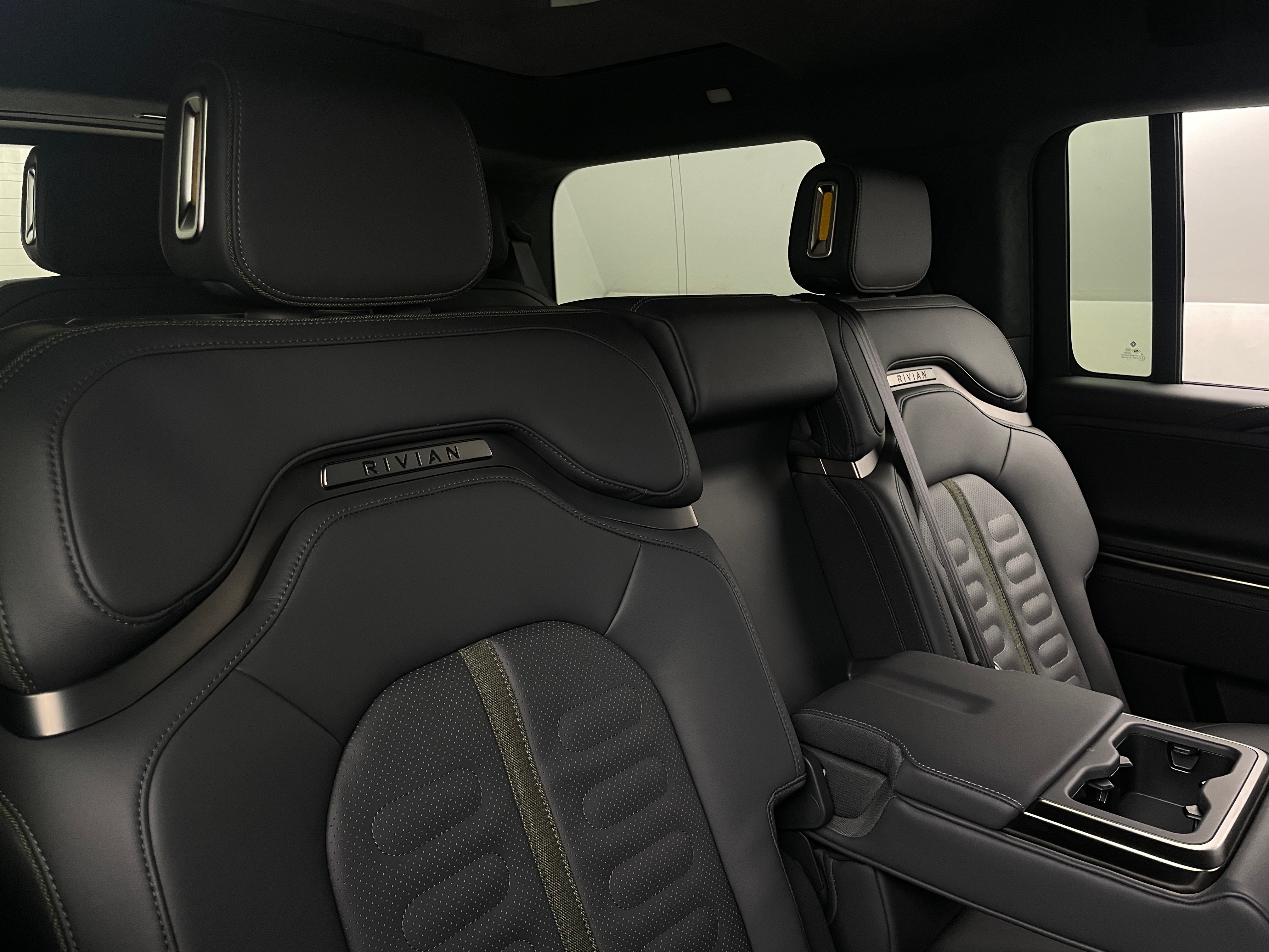 2023 Rivian R1S Adventure 5