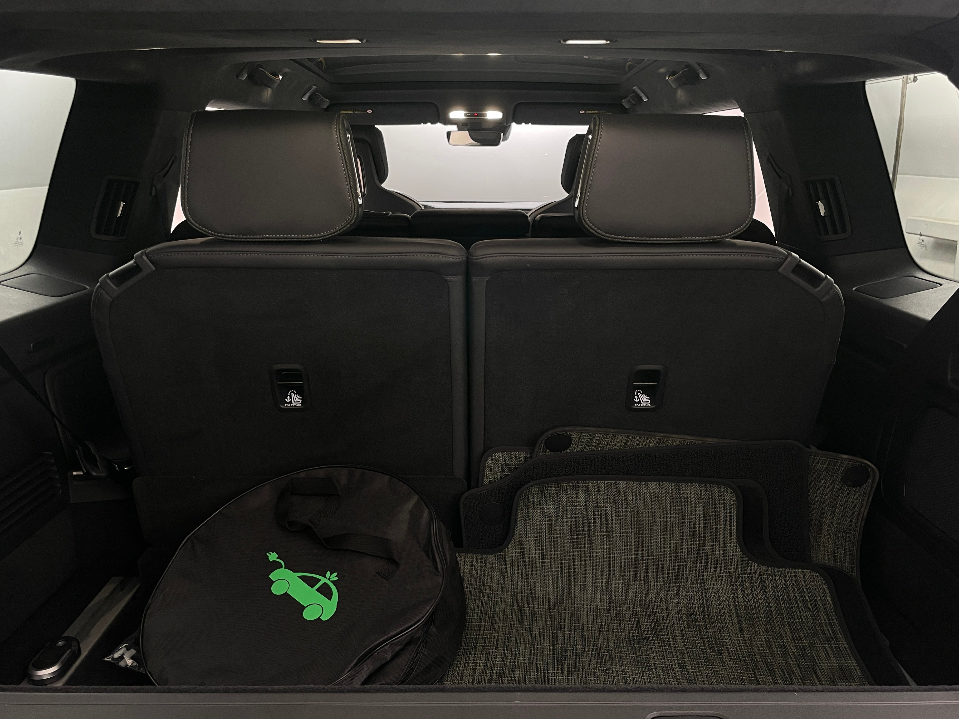 2023 Rivian R1S Adventure 6