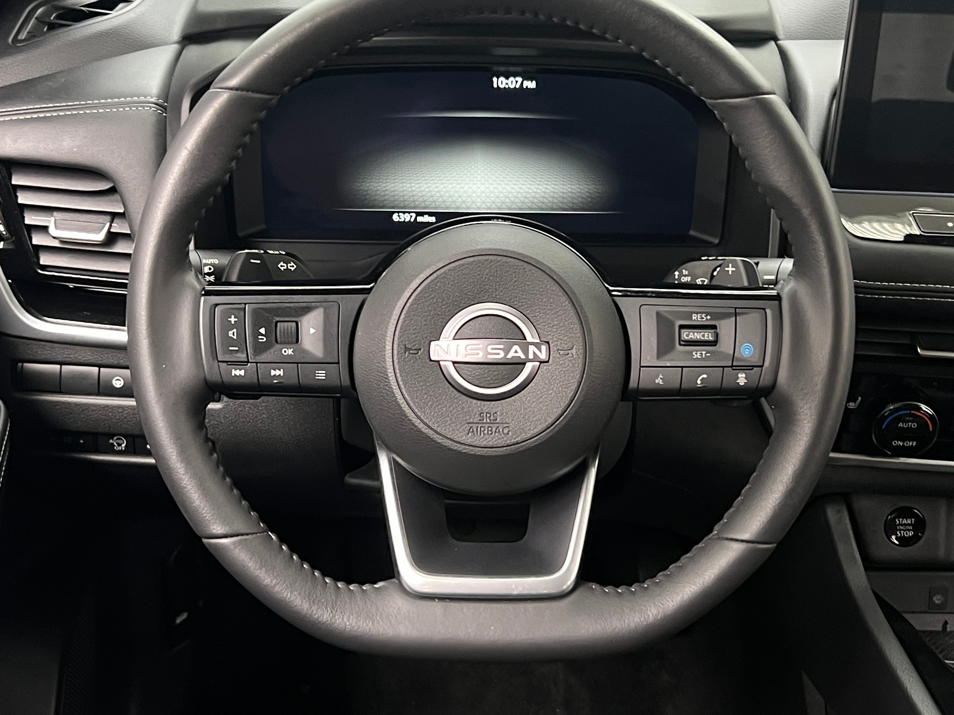 2024 Nissan Rogue SL 4