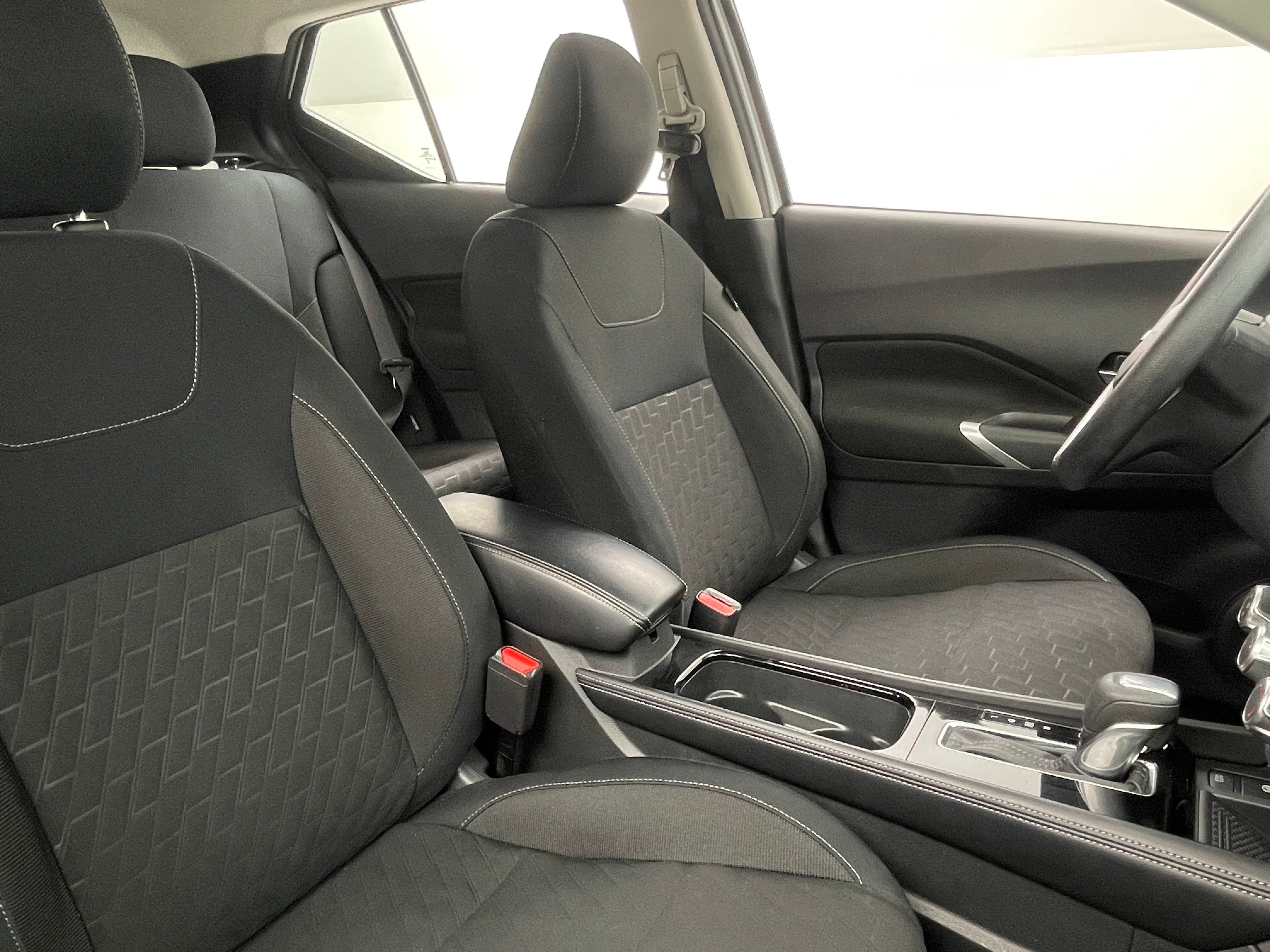 2024 Nissan Kicks SV 2