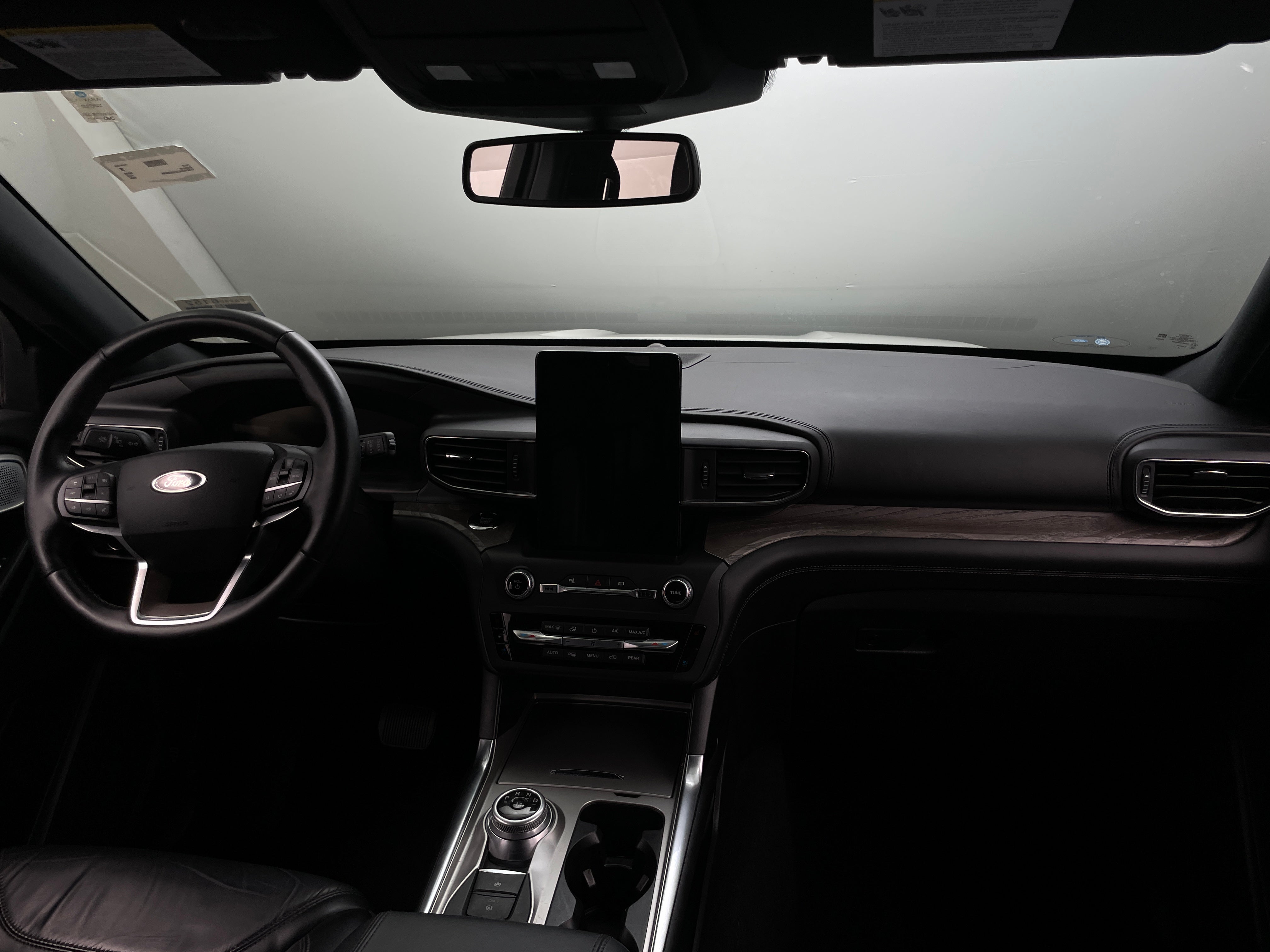 2020 Ford Explorer Platinum 2