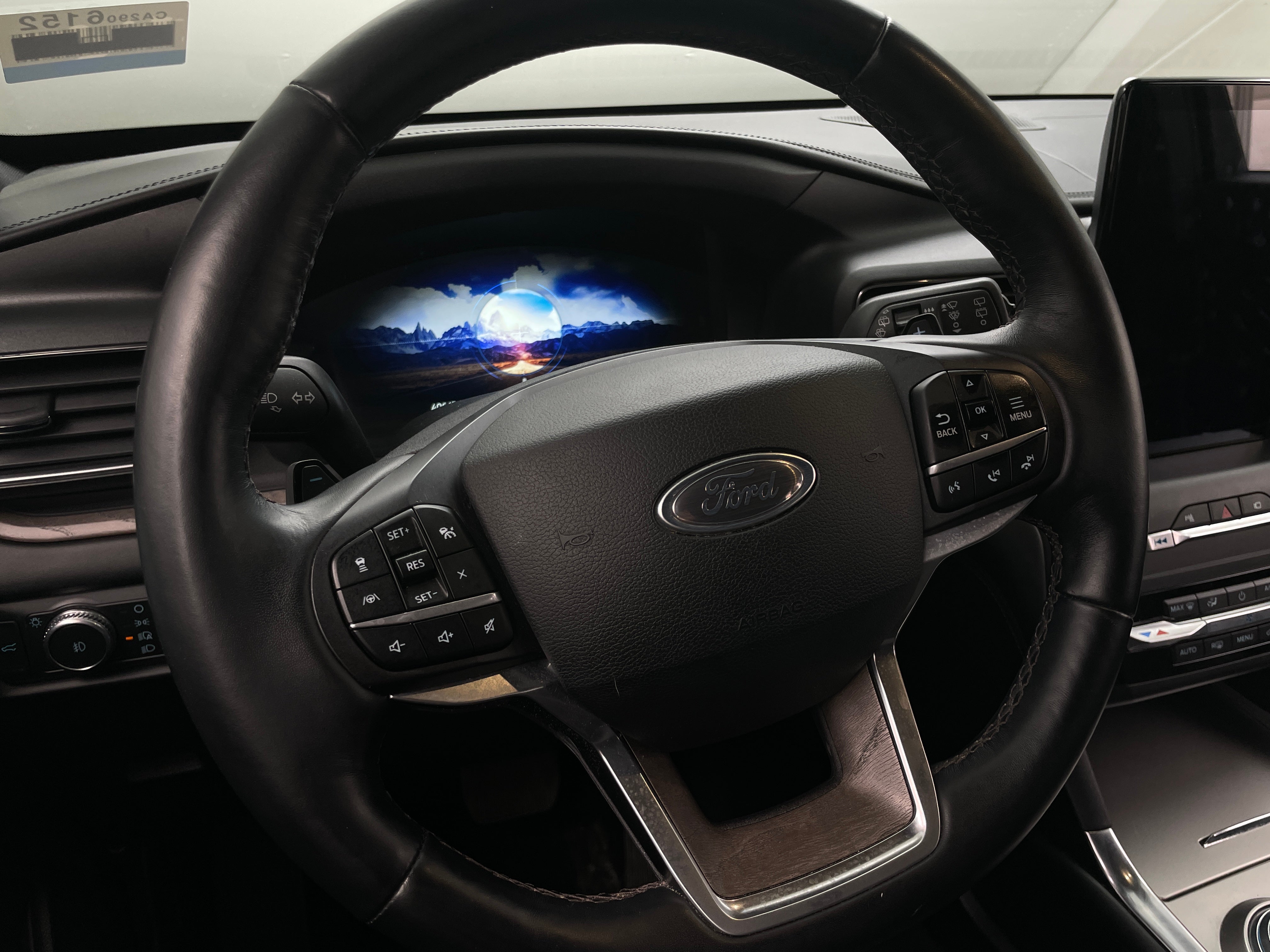 2020 Ford Explorer Platinum 4